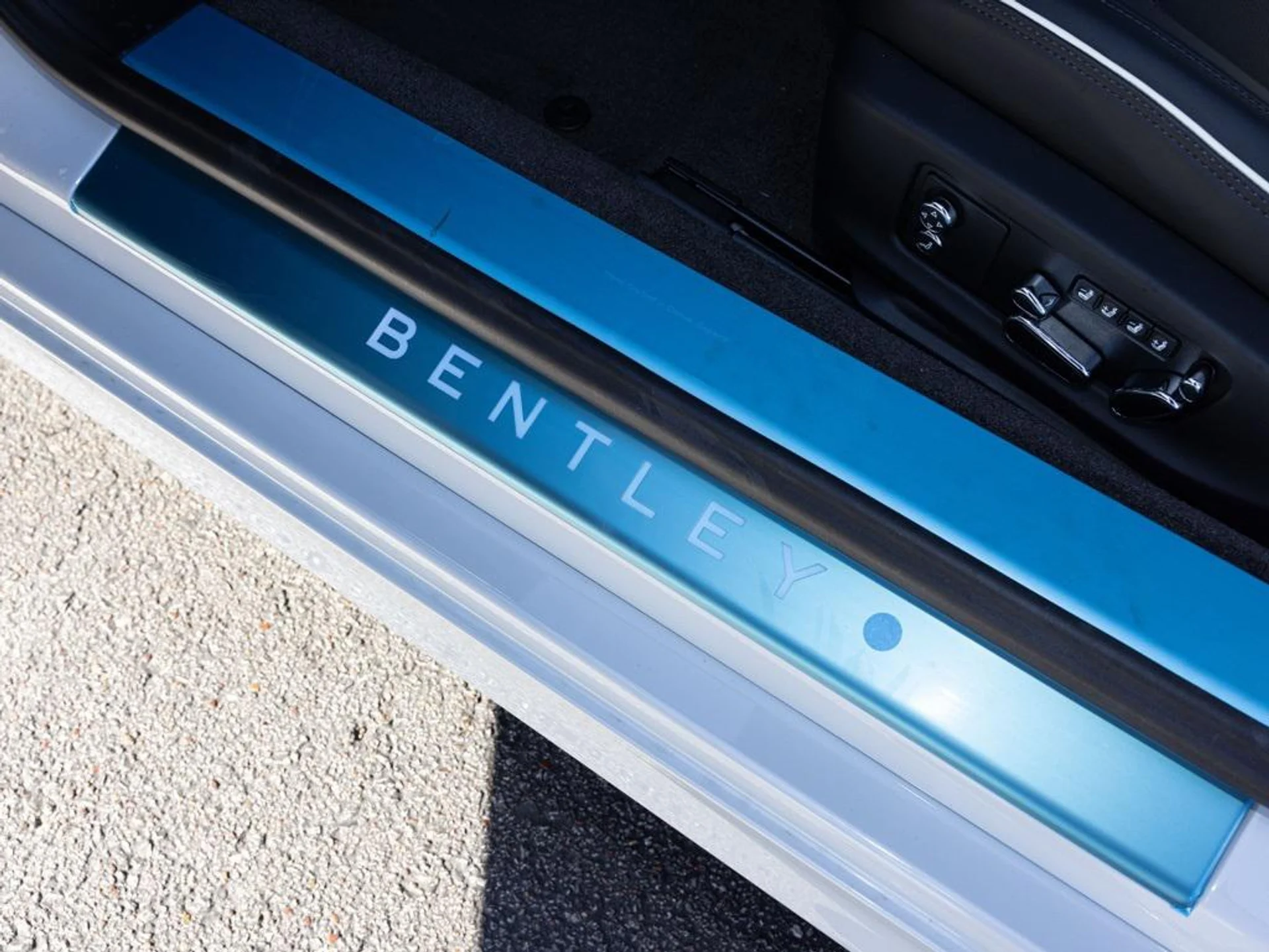 mph031_3898496137_477125130_692934d49b00833c2783f890_e360e999fc