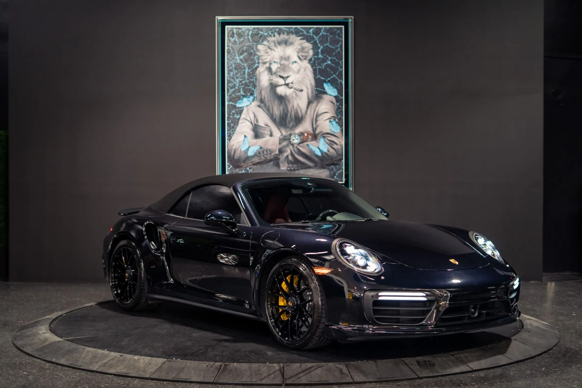mph031_3901538564_Used_2017_Porsche_911_Turbo_S_Cabriolet_1784650214_7558bcb569
