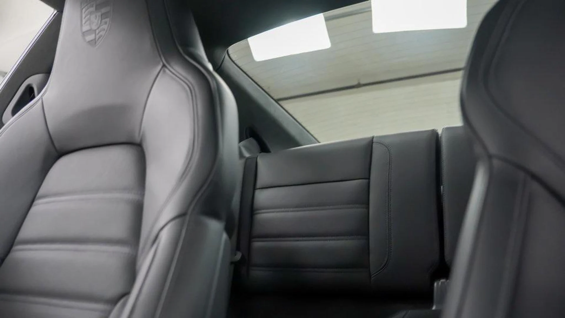 mph031_3909359885_a5_O9_R_El_B_Ne_Sz62_QHV_Aom_N_Uw_Hbi_Y_96e8117917