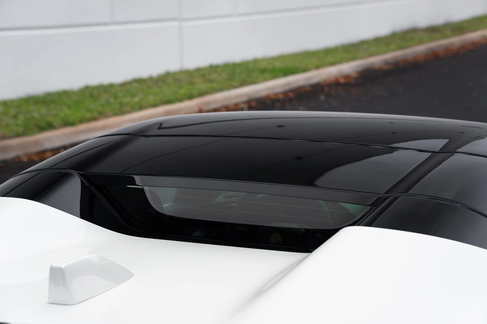 mph031_3911145664_Used_2024_Ferrari_SF_90_Spider_1775624639_e54a1c084c