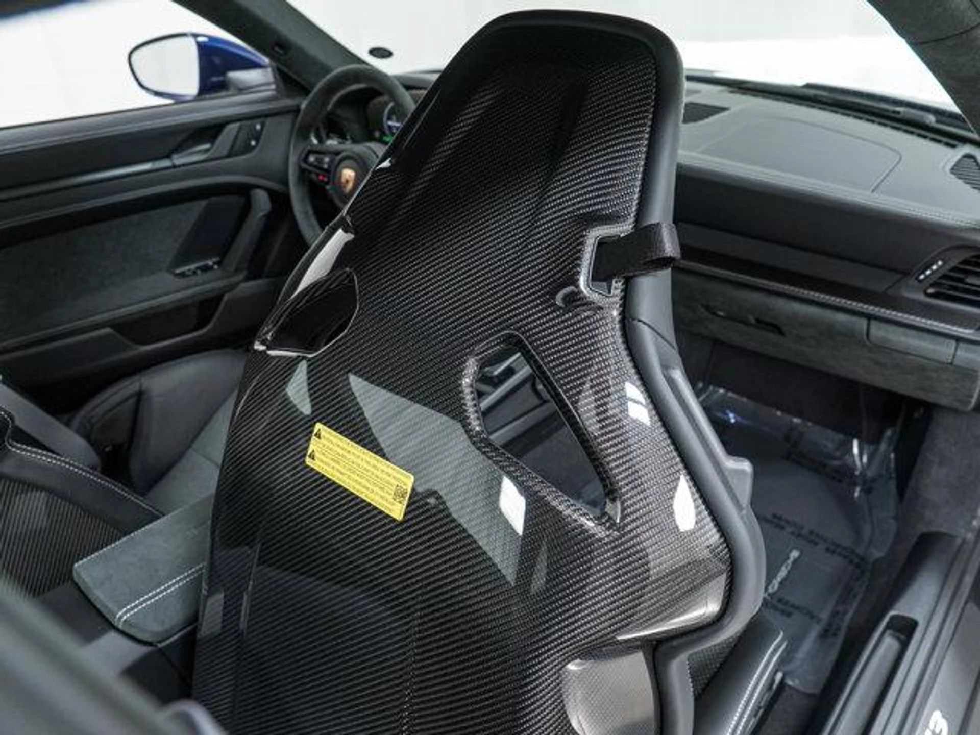 mph031_391348018_BL_Uh2i6_R_Suh_H_Xs_M_Gjb_K_Ij2kbjsg_758e31951d