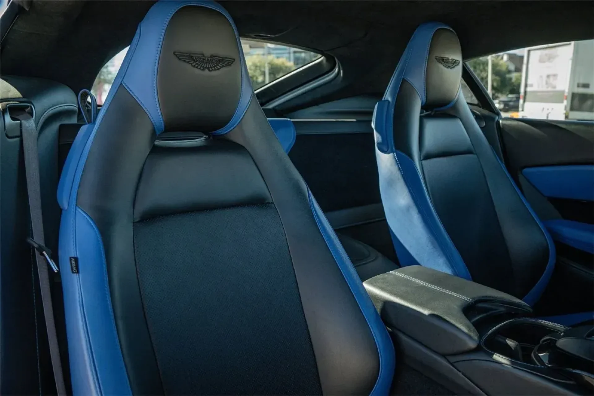 mph031_3915964030_e7f20d43a38f4964851497fcb9a4dde4_23cd442c3a