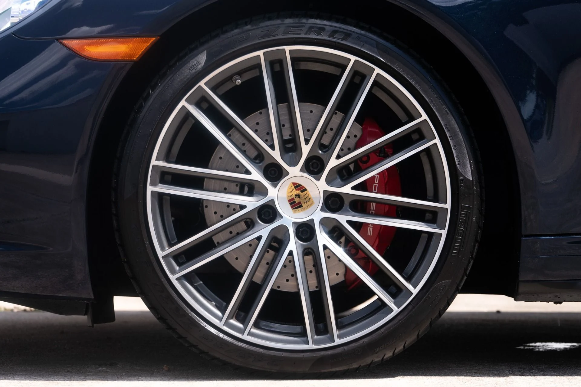 mph031_3918318278_Used_2019_Porsche_911_Targa_4_S_1759788578_967464d1ee