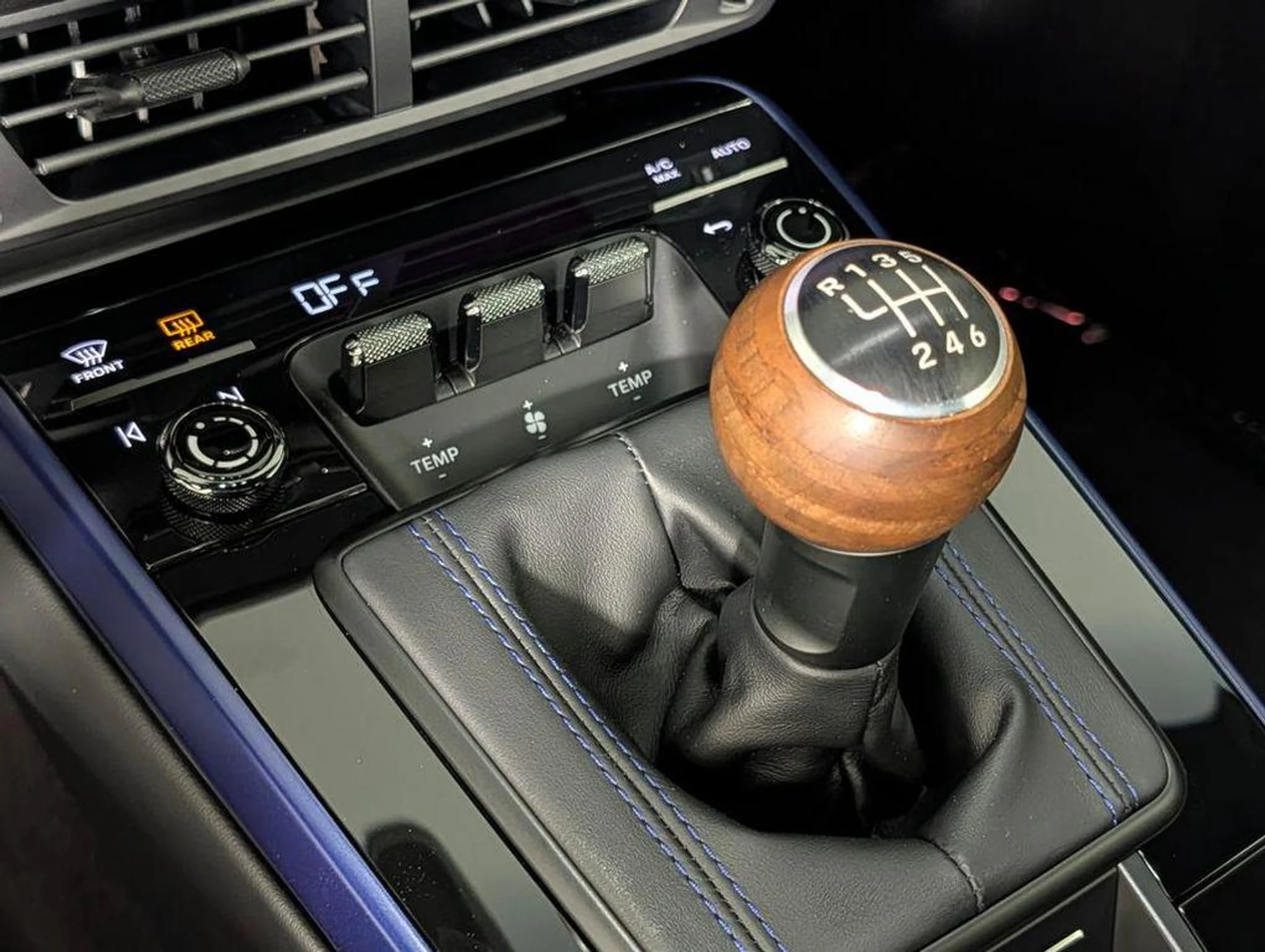 mph031_392023079_3n_Az_Hf1_G_Te_T3_Qk9k_b_Sih_MIYMI_6c8f25ce9a