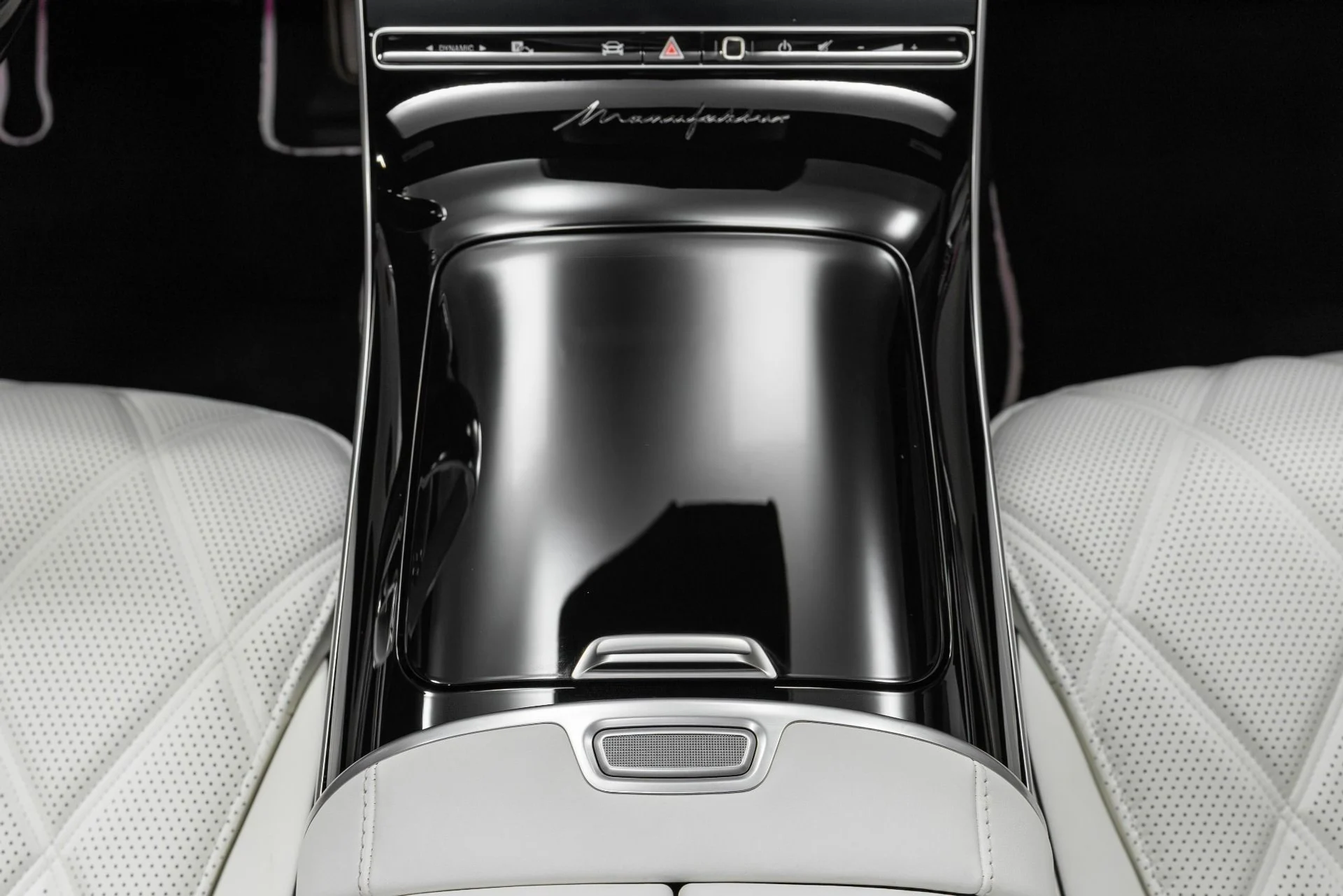 mph031_392141782_Used_2024_Mercedes_Benz_S_Class_Maybach_S_680_4_MATIC_1766187081_6ab8ff228e