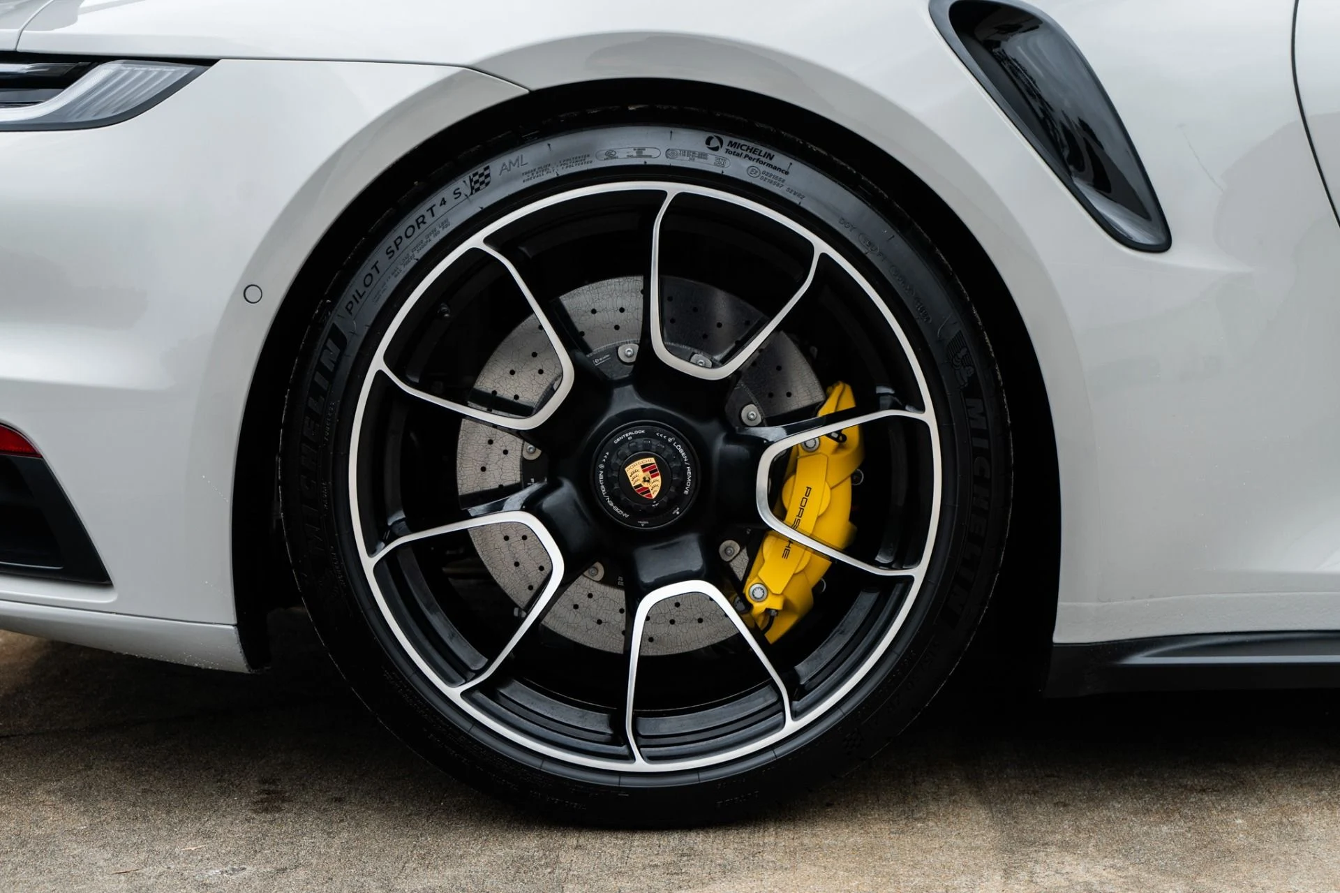 mph031_3924756373_Used_2023_Porsche_911_Turbo_S_1781888318_c5f9338173