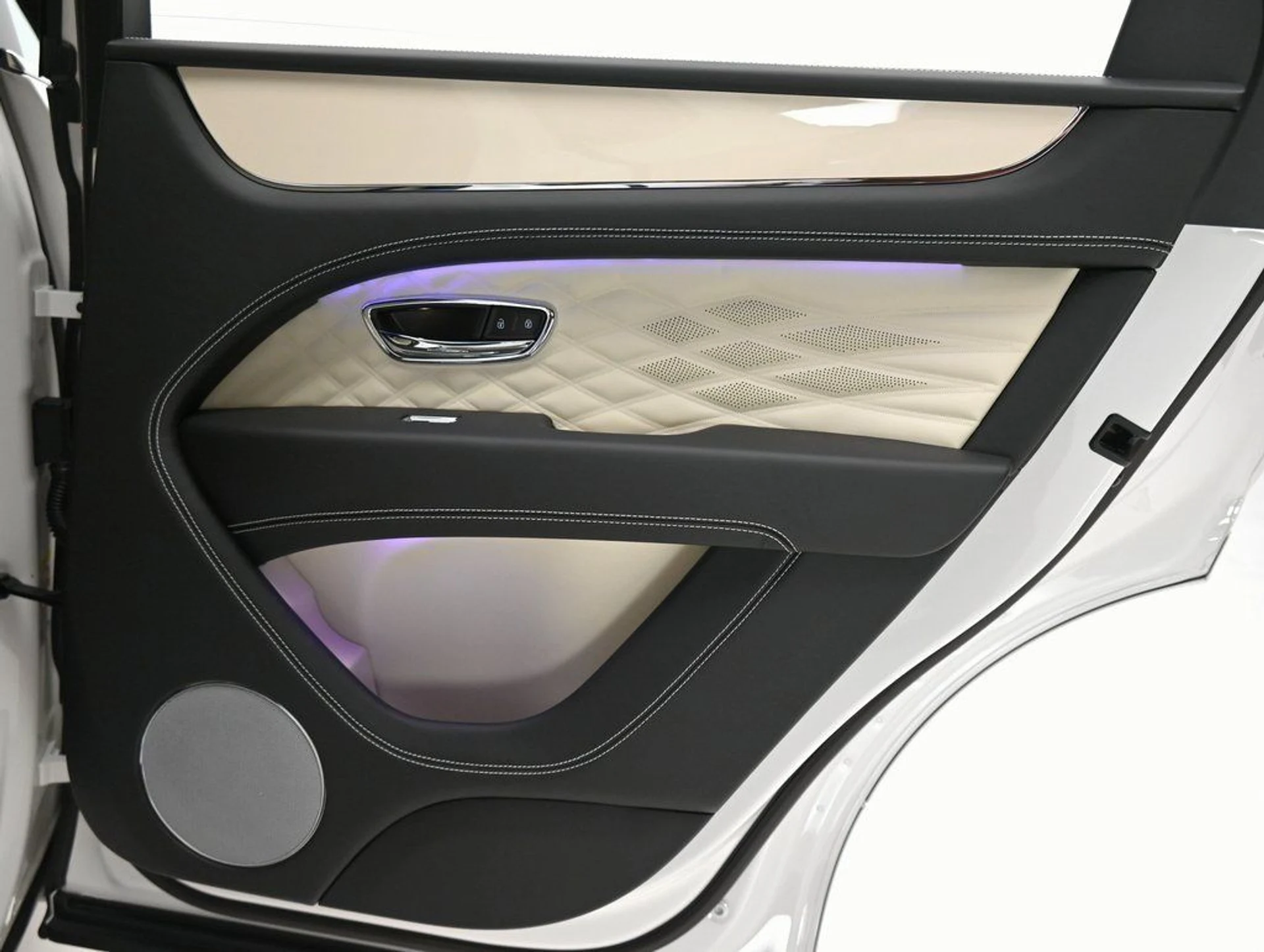 mph031_3929139147_75a668b69646691b09a110d9f51ddaa7_2b483b9e06