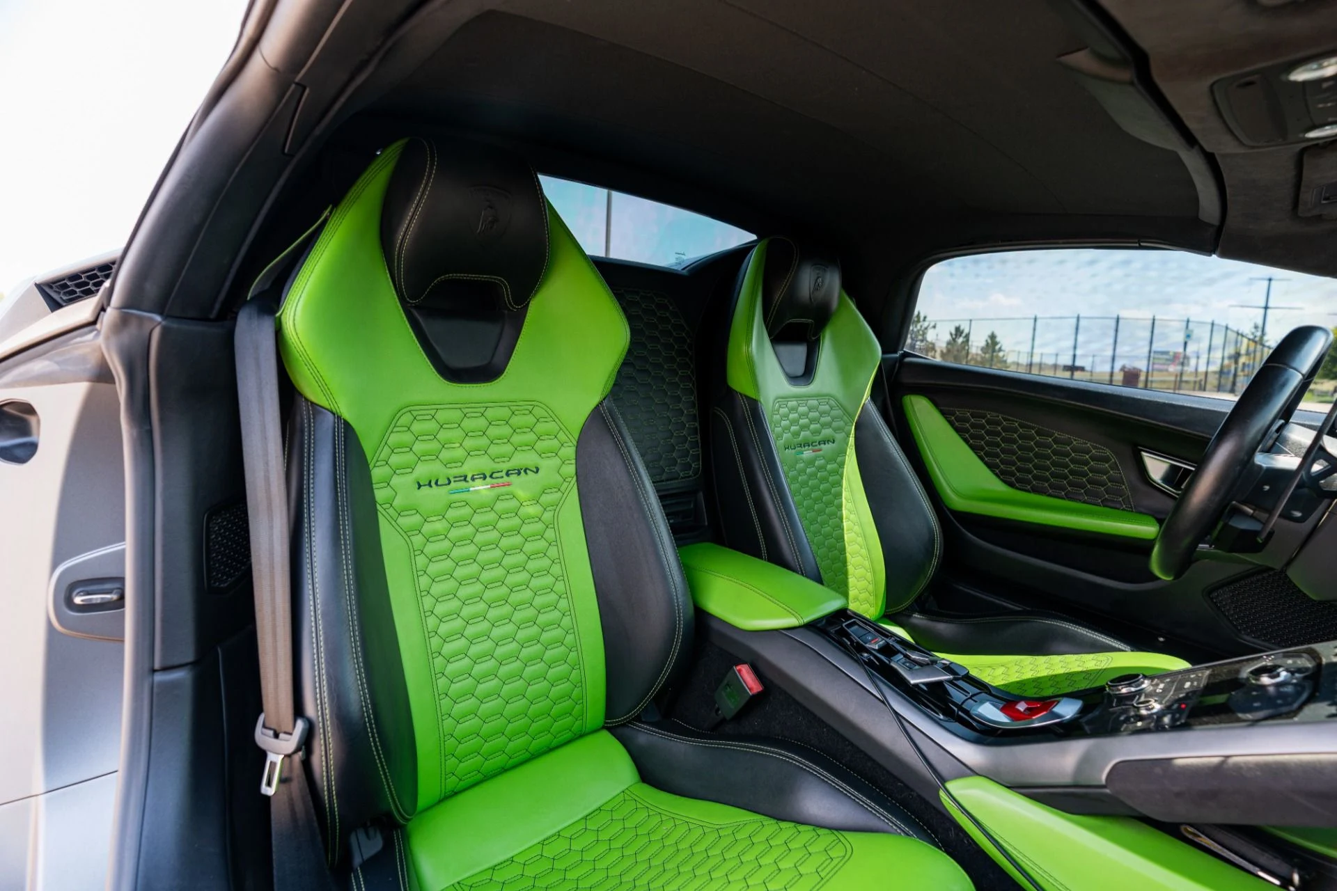 mph031_3935116817_Used_2017_Lamborghini_Huracan_LP_580_2_Spyder_1783359023_4c6effa1d8