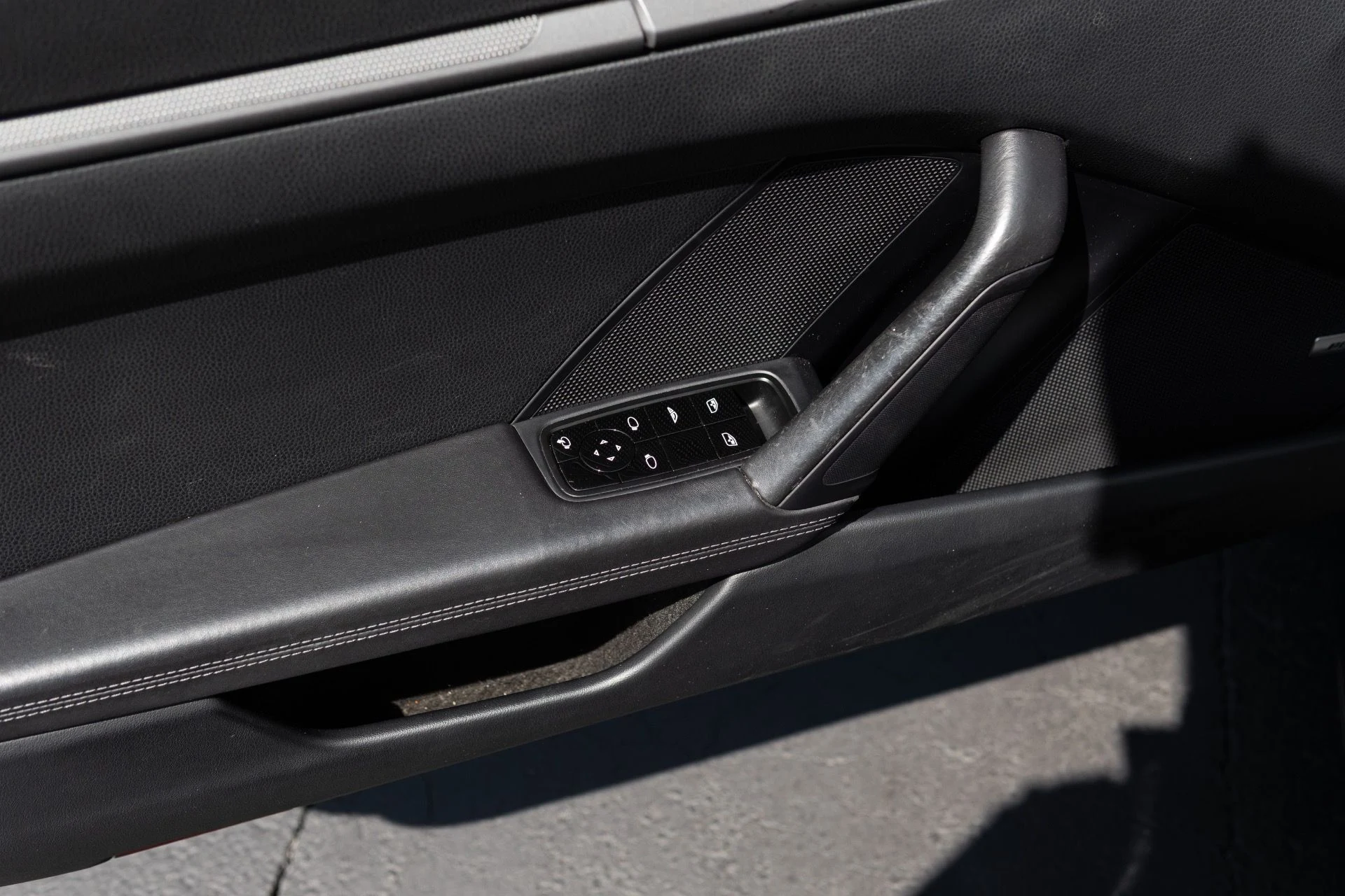 mph031_3939288559_Used_2021_Porsche_911_Carrera_1772596654_1bcf06fe4d