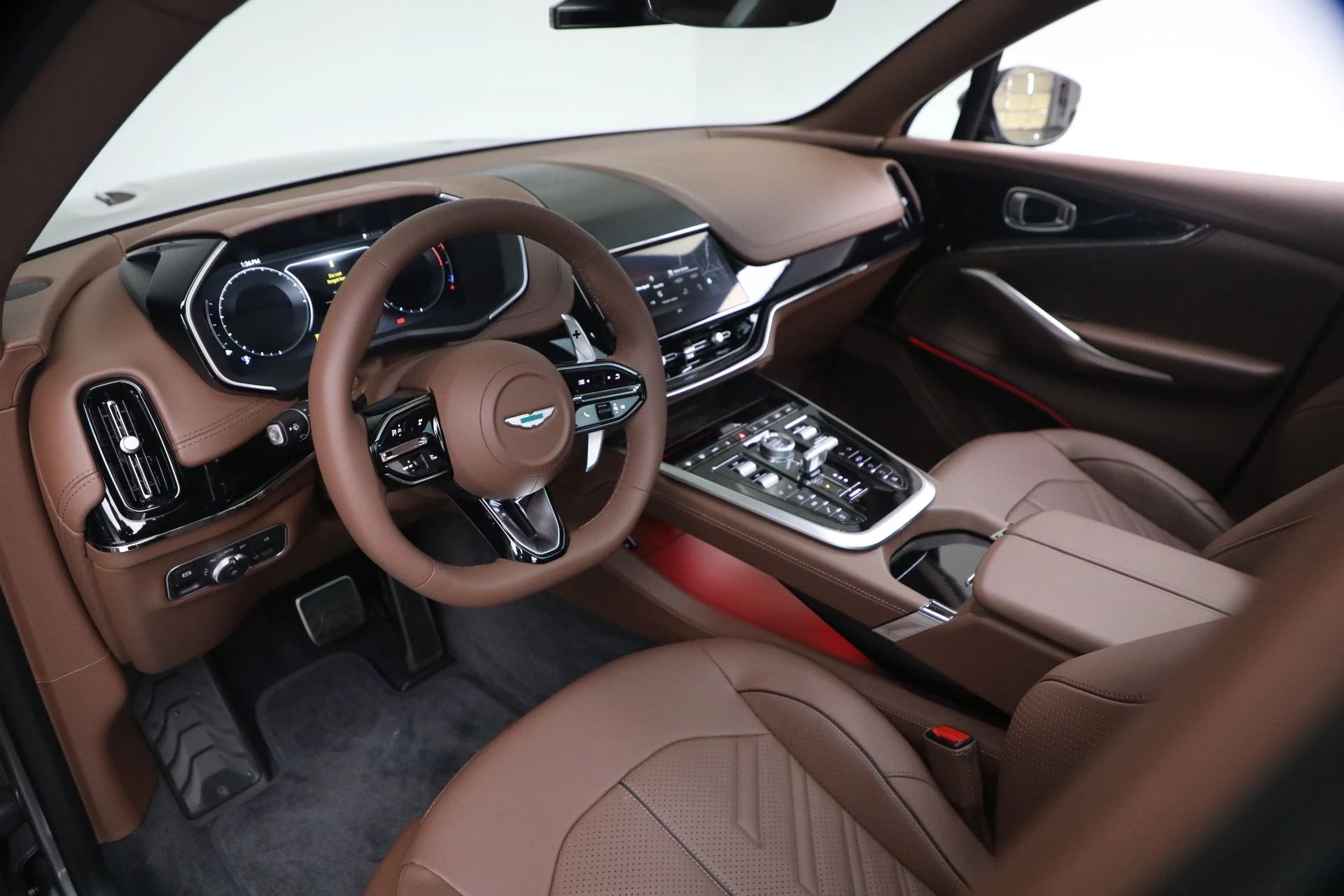 mph031_3952402239_New_2026_Aston_Martin_DBX_S_1765053271_8b427c638d