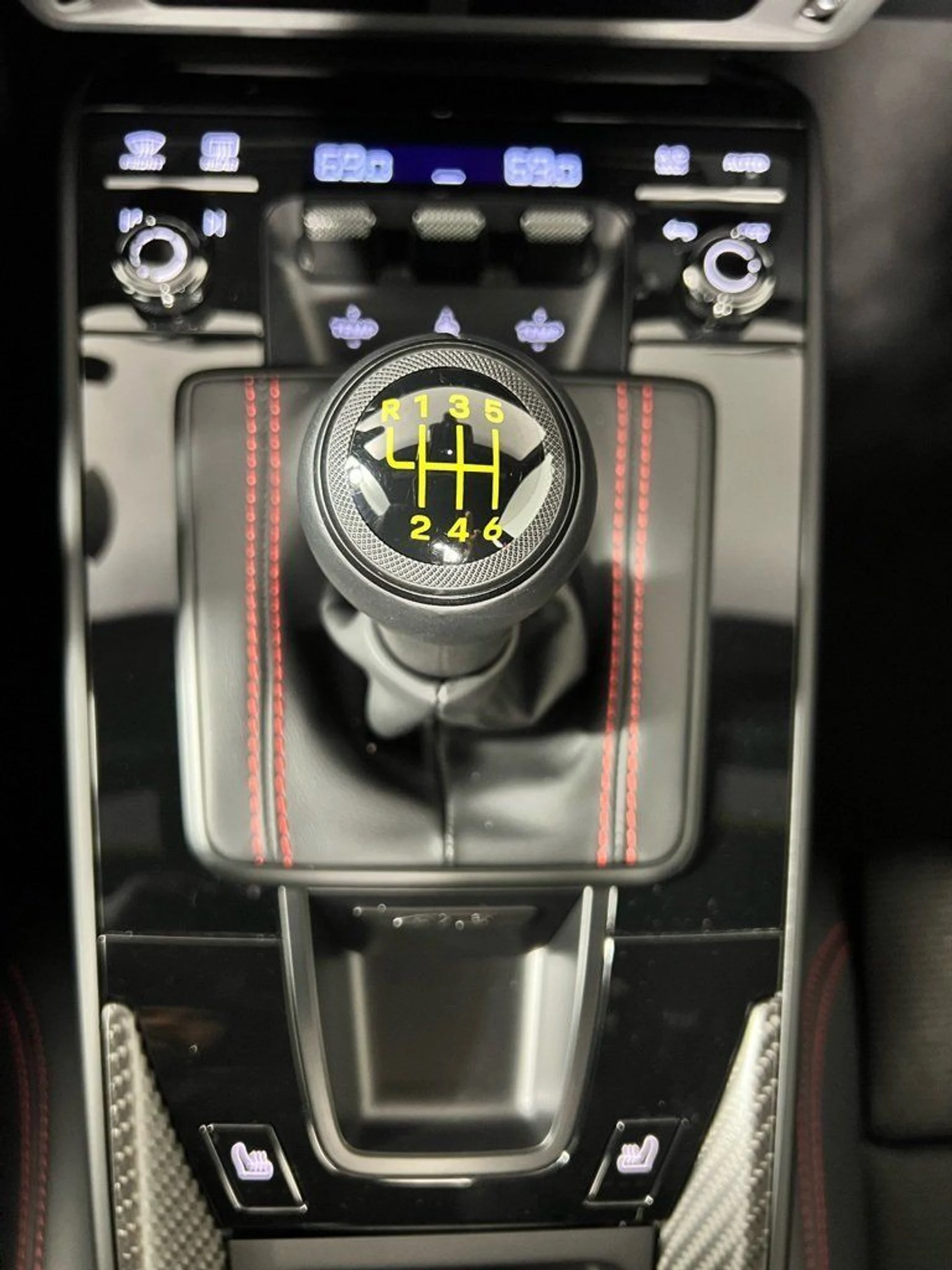 mph031_3955080688_3320c7c94e154cc9d9a1cea305921a2f_7406159840