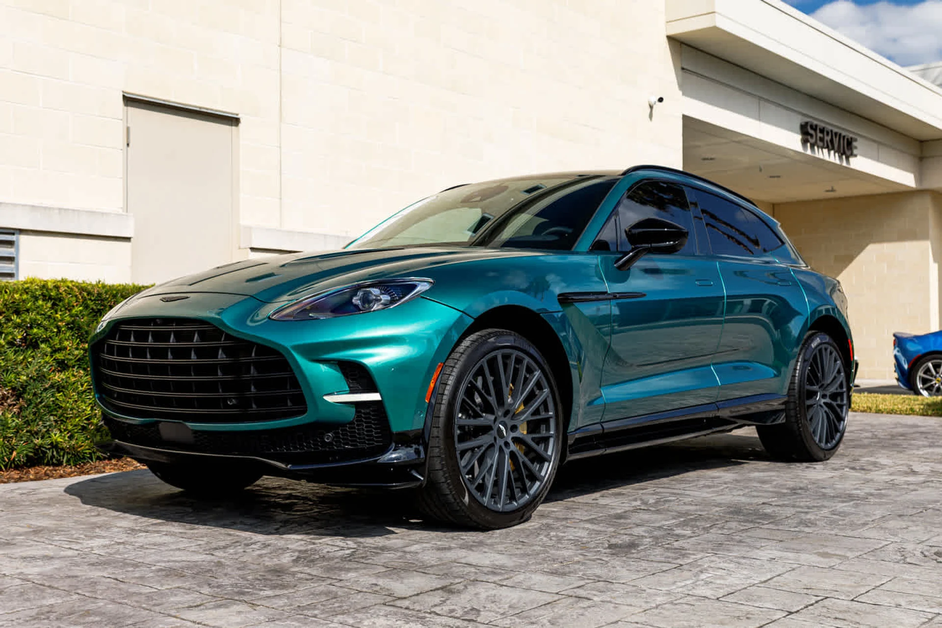 mph031_395715531_32_53cbd5c8eb