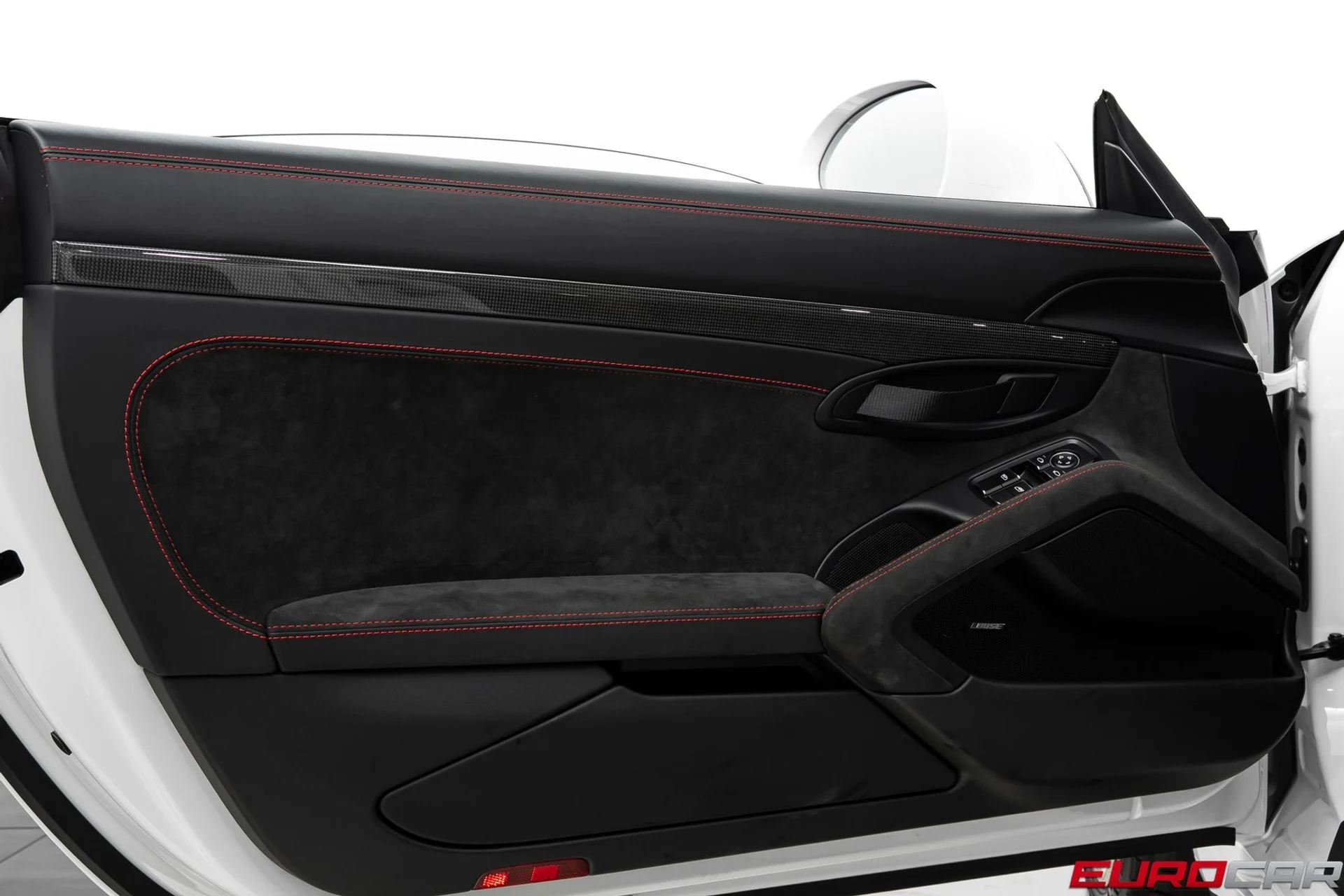 mph031_395944689_d3bcf7d7_2f5f_4e9a_9ec1_87b8dda20385_b3895150c4