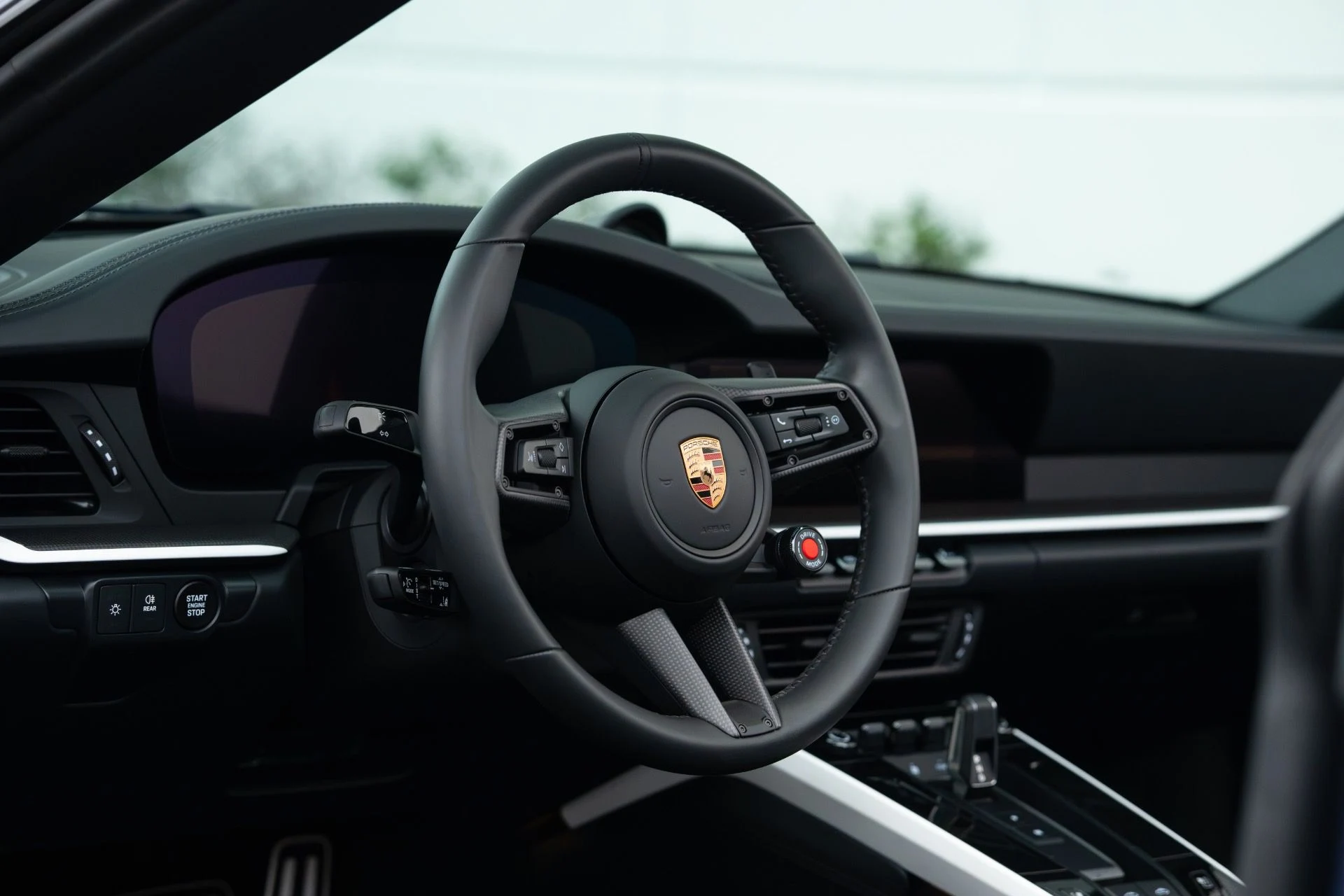 mph031_3962544220_Used_2025_Porsche_911_Targa_4_GTS_1769107430_67ed62fb7e