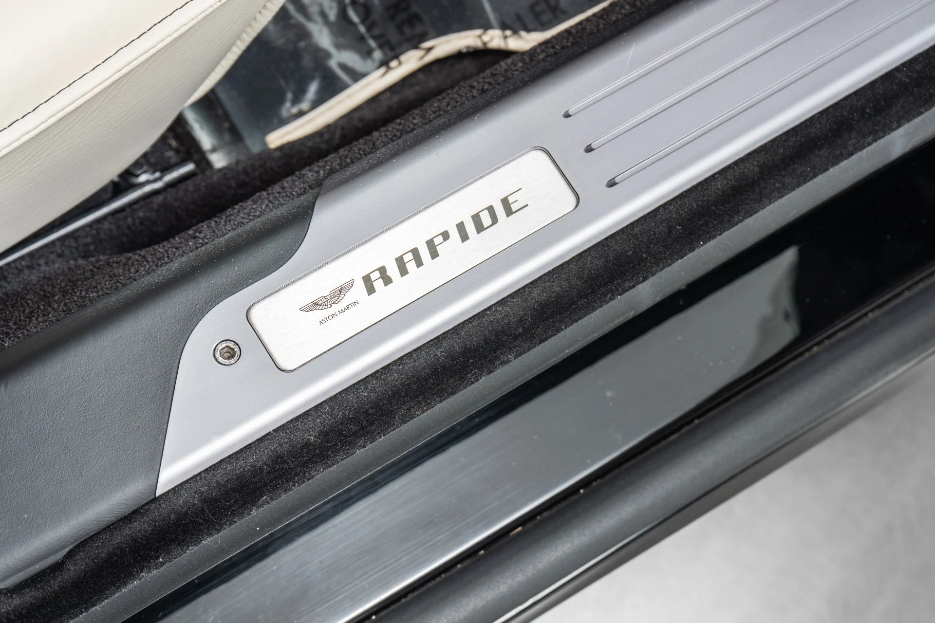 mph031_3968454687_Used_2012_Aston_Martin_Rapide_V12_power_High_Contrast_Color_Combination_1781621426_142fe1b0e5