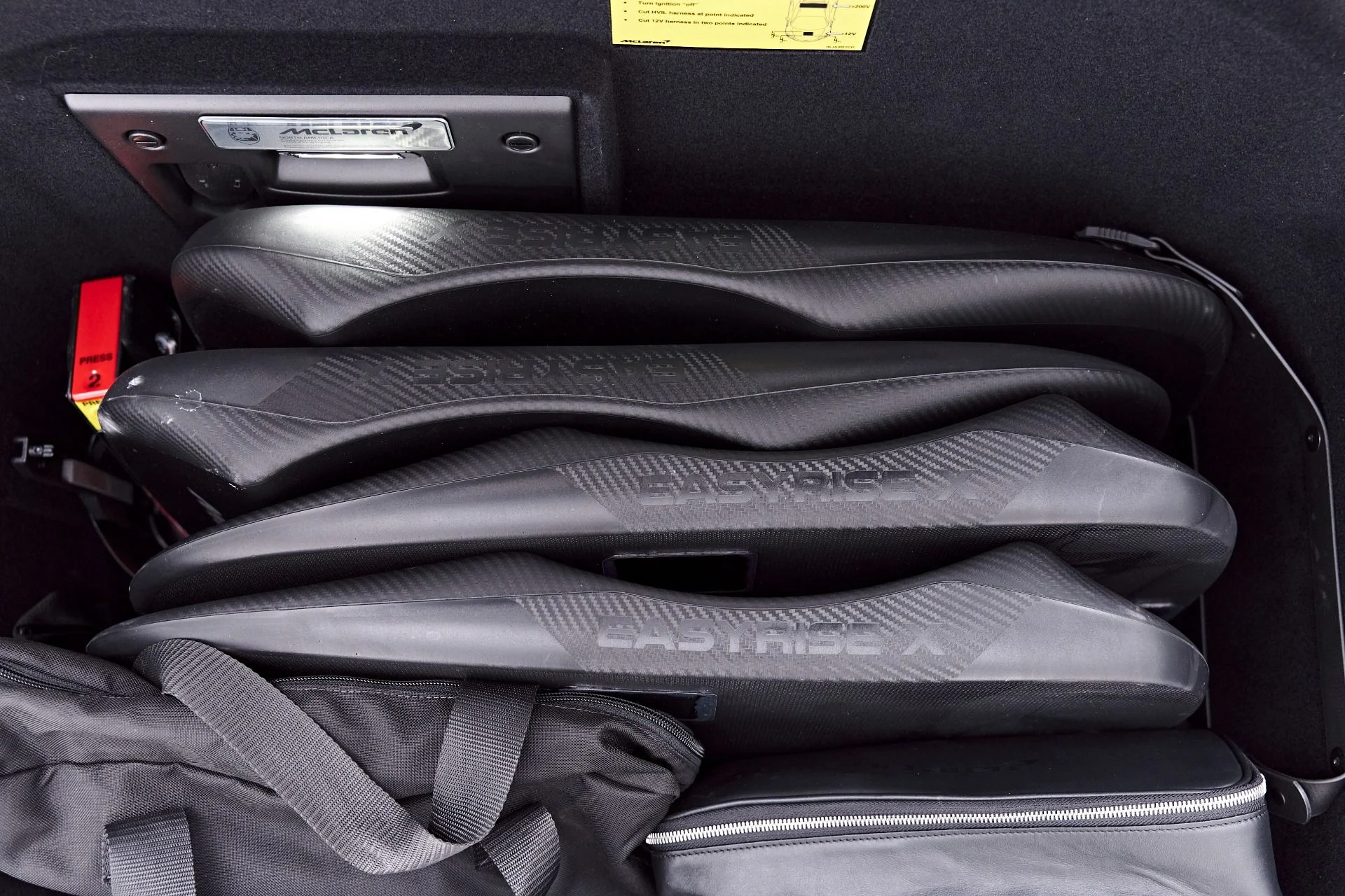 mph031_3969173153_Used_2026_Mc_Laren_Artura_Vision_1777507474_baedbba3e9