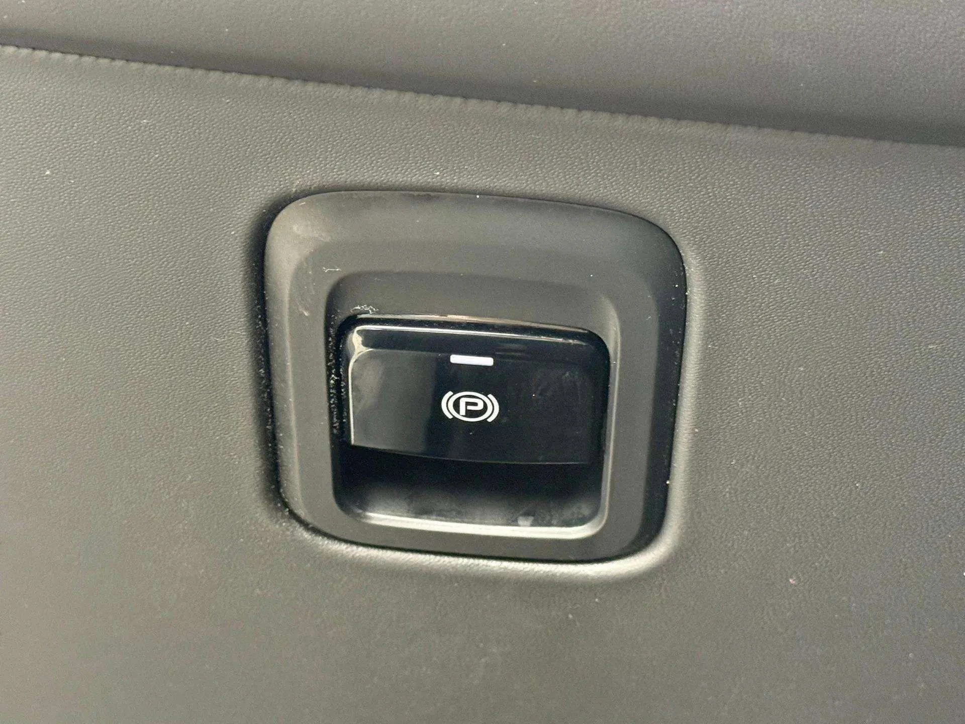 mph031_3995573464_7746d75226774e0386eb3f57fea22ae3_ccc0996030