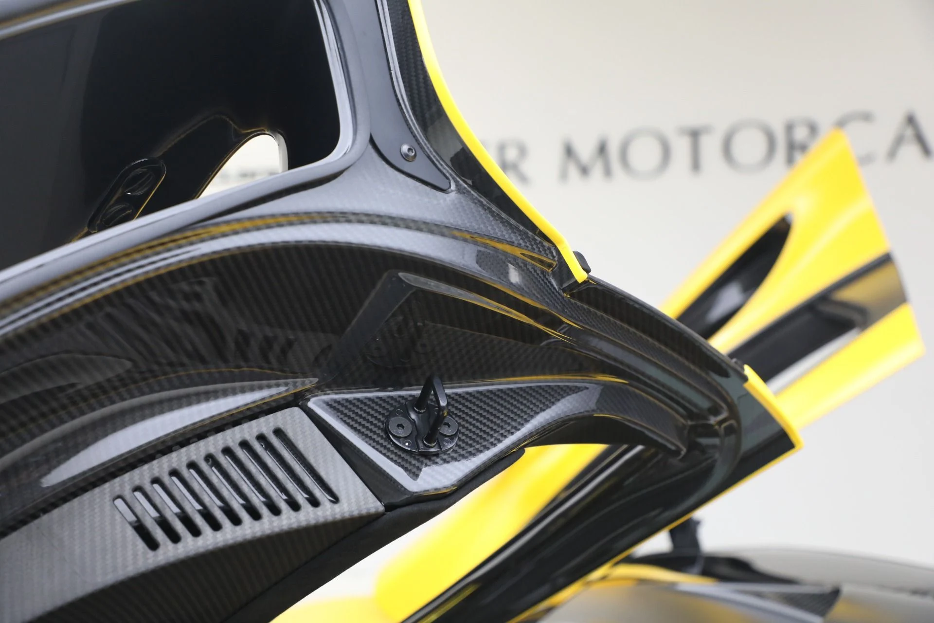 mph031_4006602597_Used_2015_Mc_Laren_P1_c861e40027