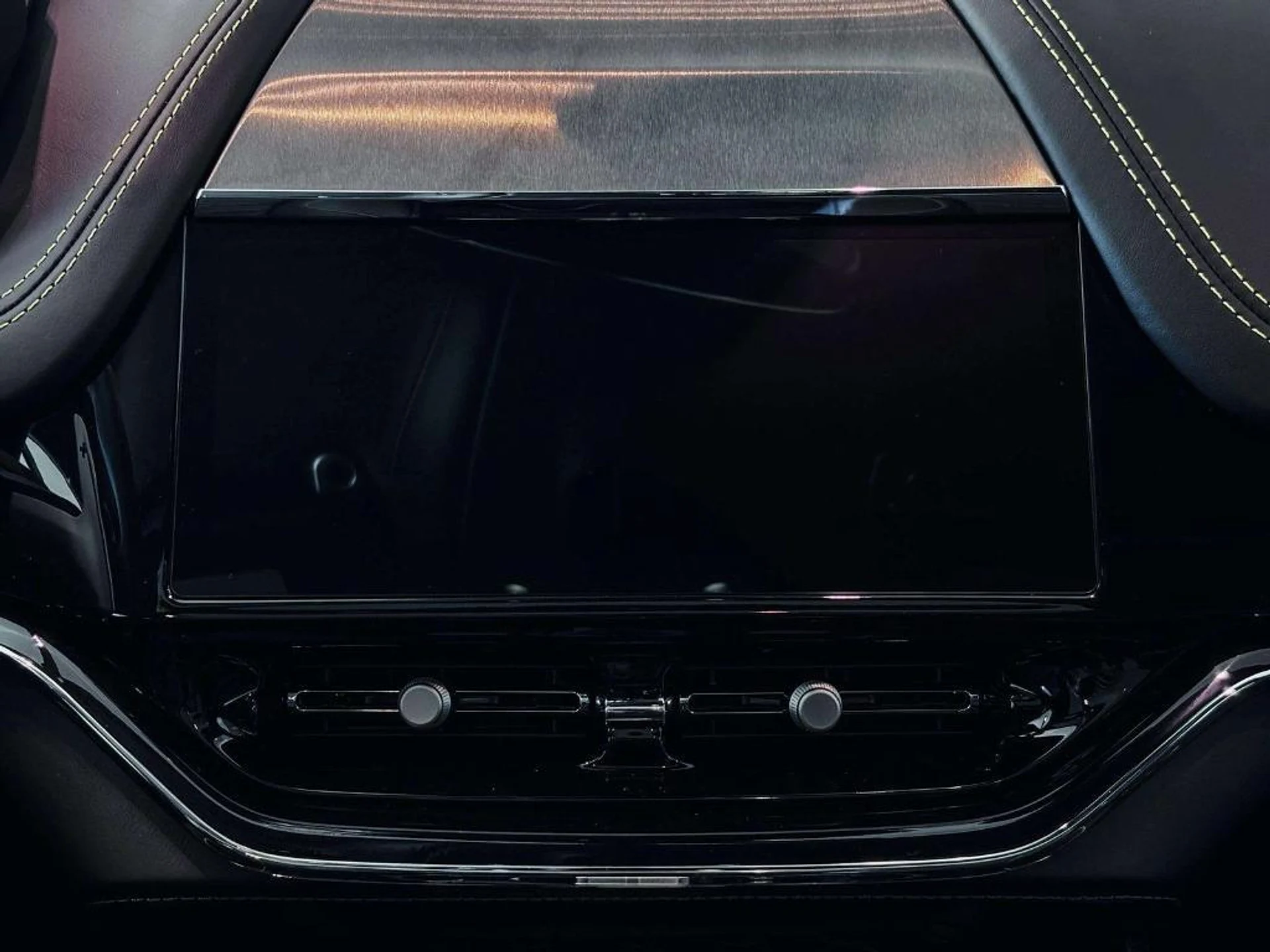 mph031_401591249_n_Q_WB_qibd_Nh4r_YN_9o_E60off_Je8_9a317f85aa