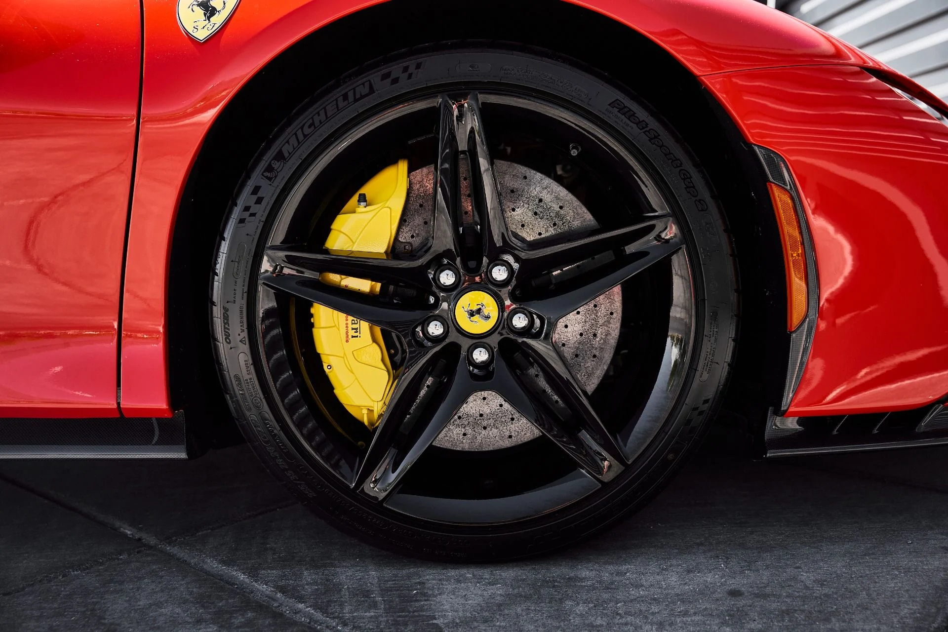 mph031_4016061964_Used_2025_Ferrari_SF_90_Spider_Base_1776296471_0e1f83d8ba