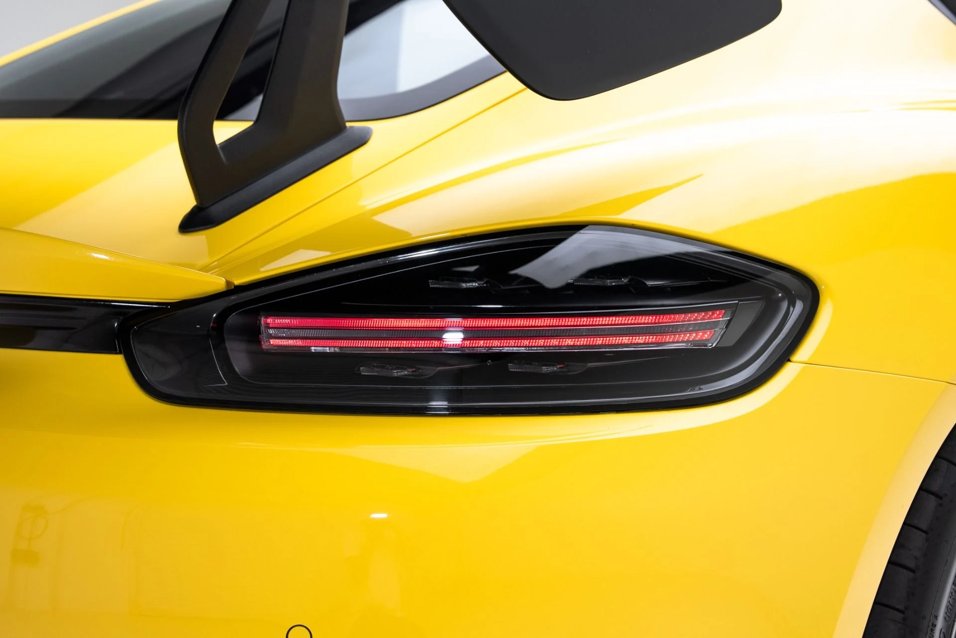 mph031_4017667706_Used_2024_Porsche_718_Cayman_GT_4_RS_1775511445_2a6786c6b0