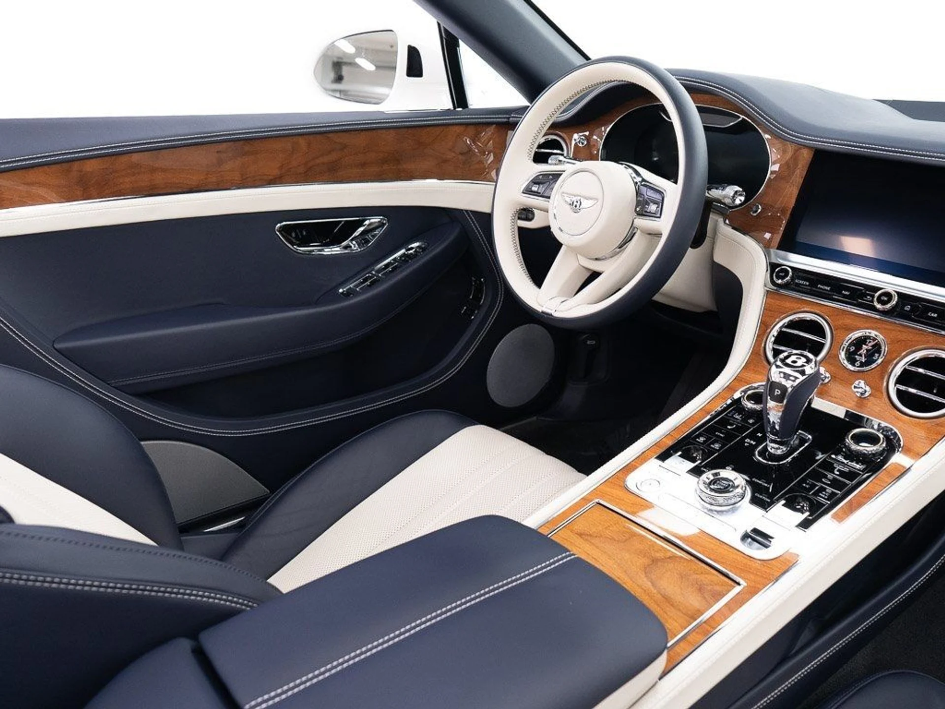 mph031_4018426599_8c0c85395efde44ea00cc0b59e7fb2d6_af1d532173