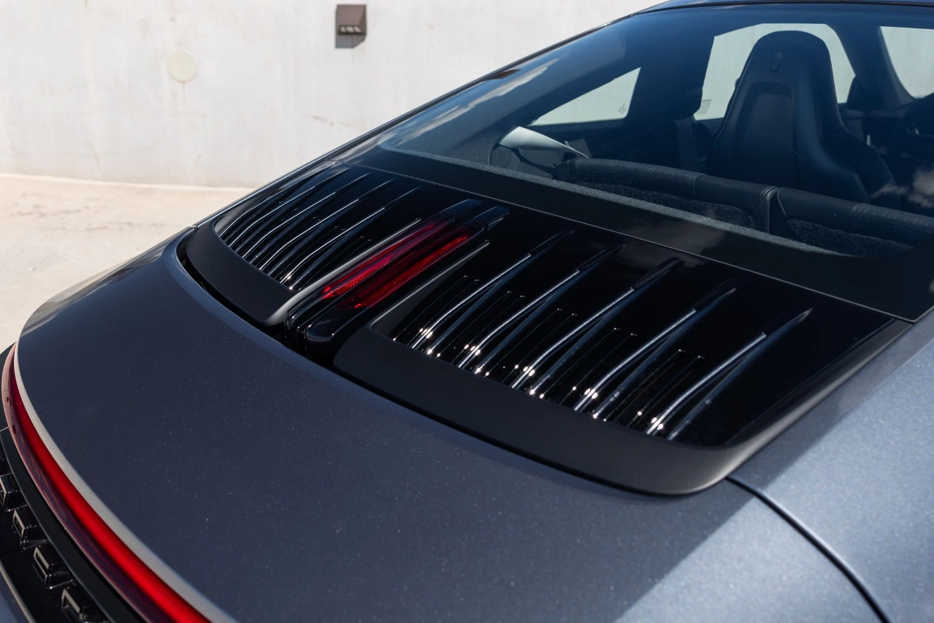 mph031_4022890172_Used_2025_Porsche_911_Carrera_T_1789434044_3bc875b0b1