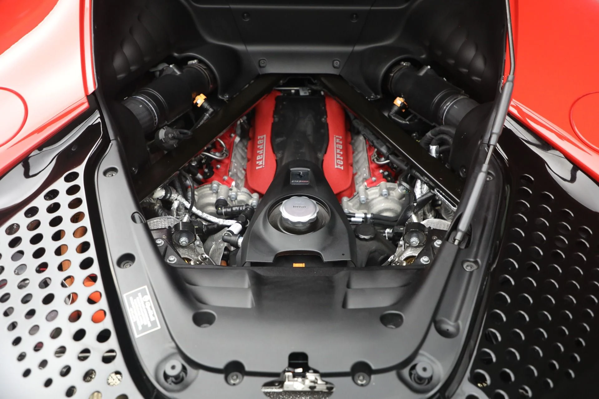 mph031_4024400739_Used_2023_Ferrari_SF_90_Stradale_1765397558_081c0ba1ae