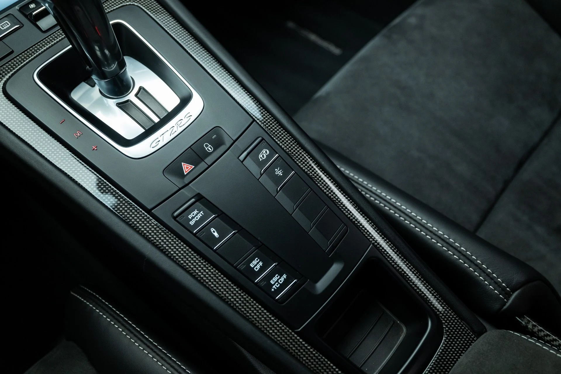 mph031_4029269905_12045_p32_l_8f23874a92