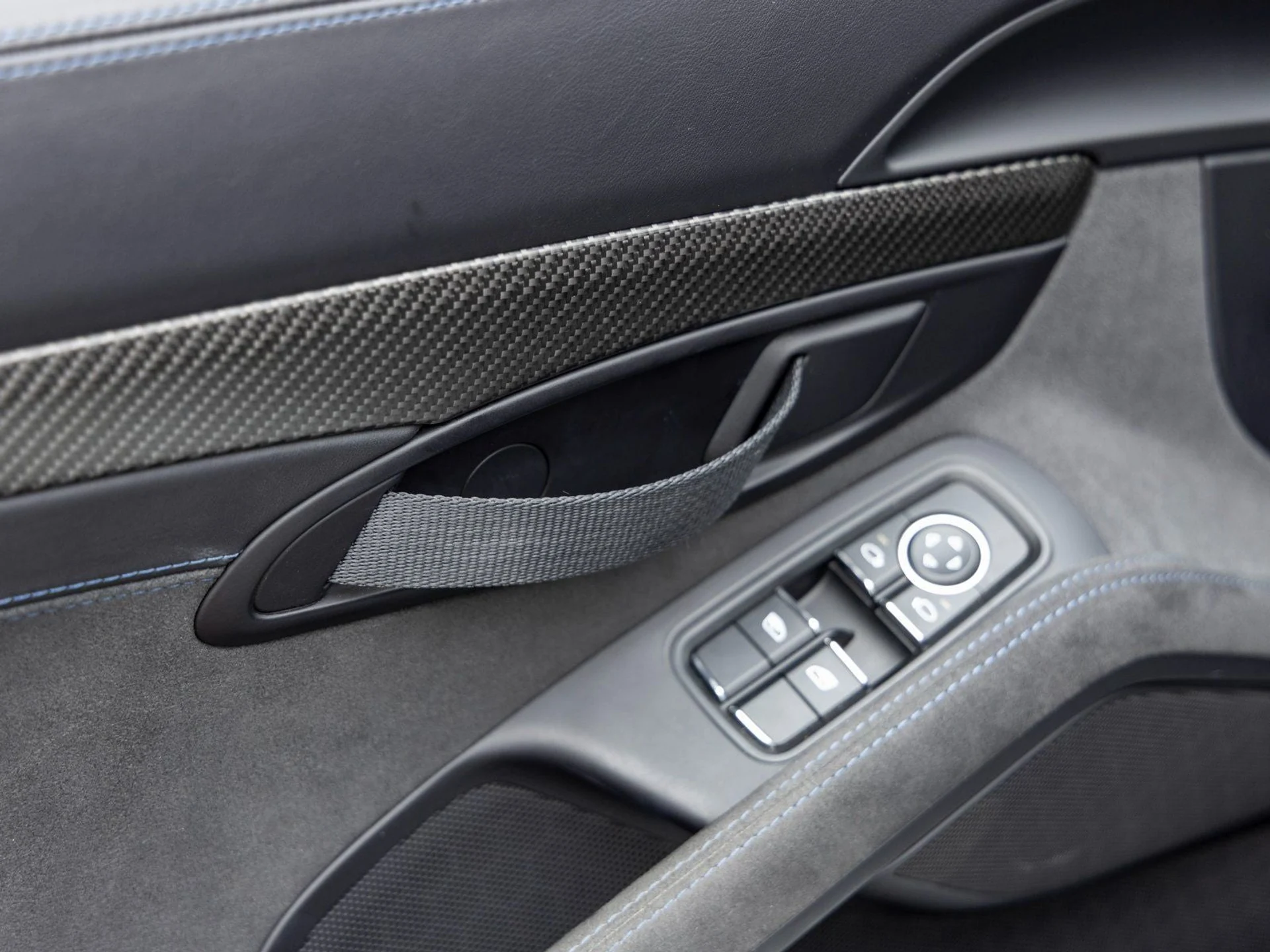 mph031_4031257645_32_8f536daf1a