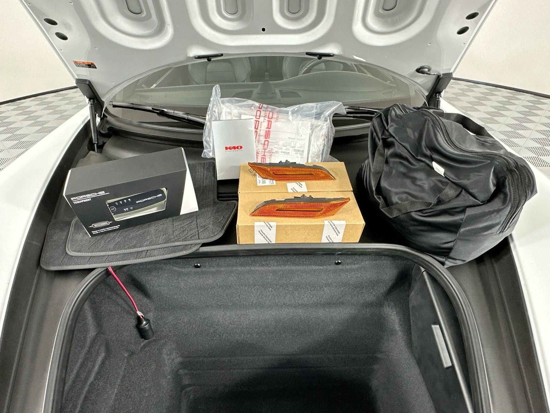 mph031_403634207_32_351ec447d5