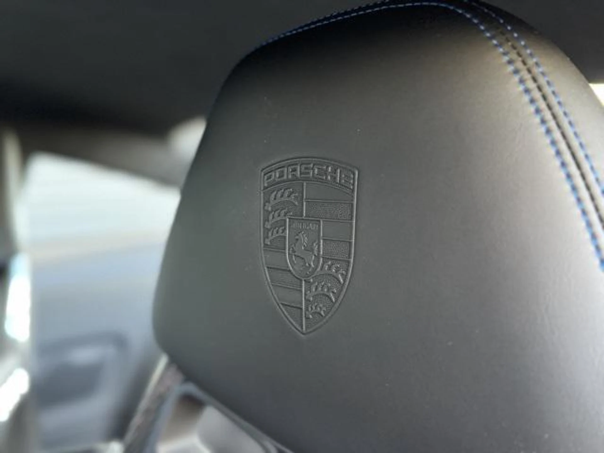 mph031_4040461182_I_u_YZLUUM_02jyft28mdfg1_X9_UZY_f804991f98