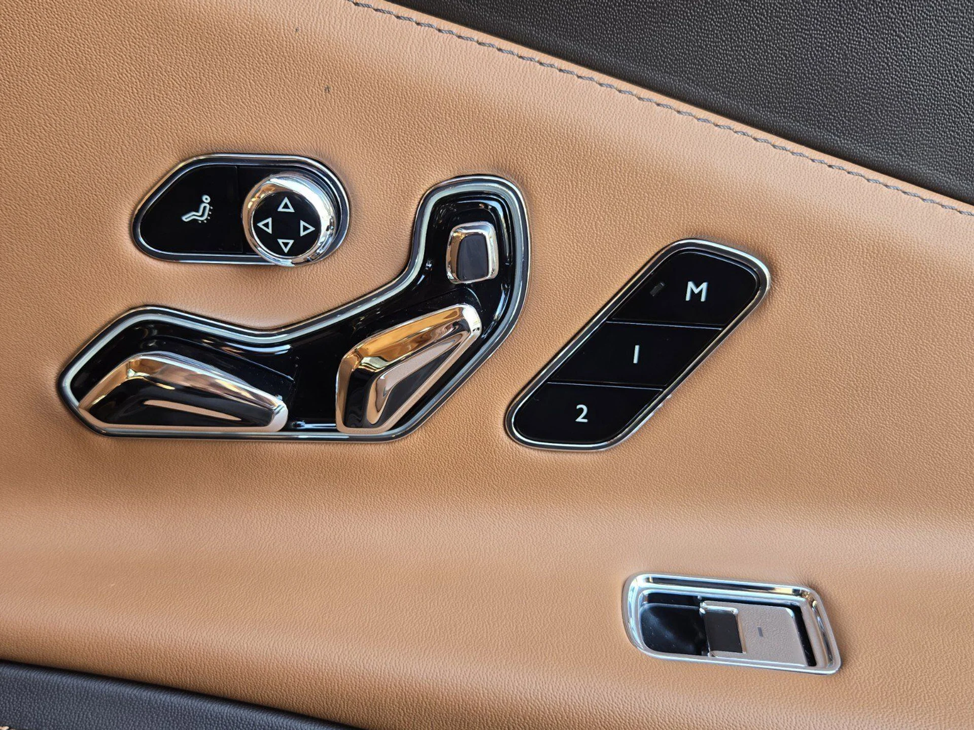 mph031_4062889972_6f55eb43f682e586c8897f73aef1d552x_db2dc090c3