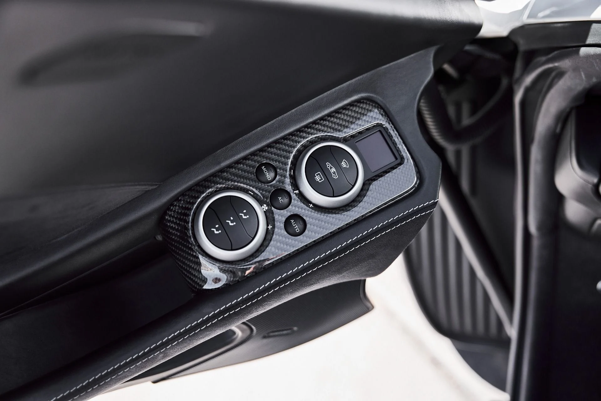 mph031_4064863510_Used_2012_Mc_Laren_MP_4_12_C_Base_1777009074_4fae22a753