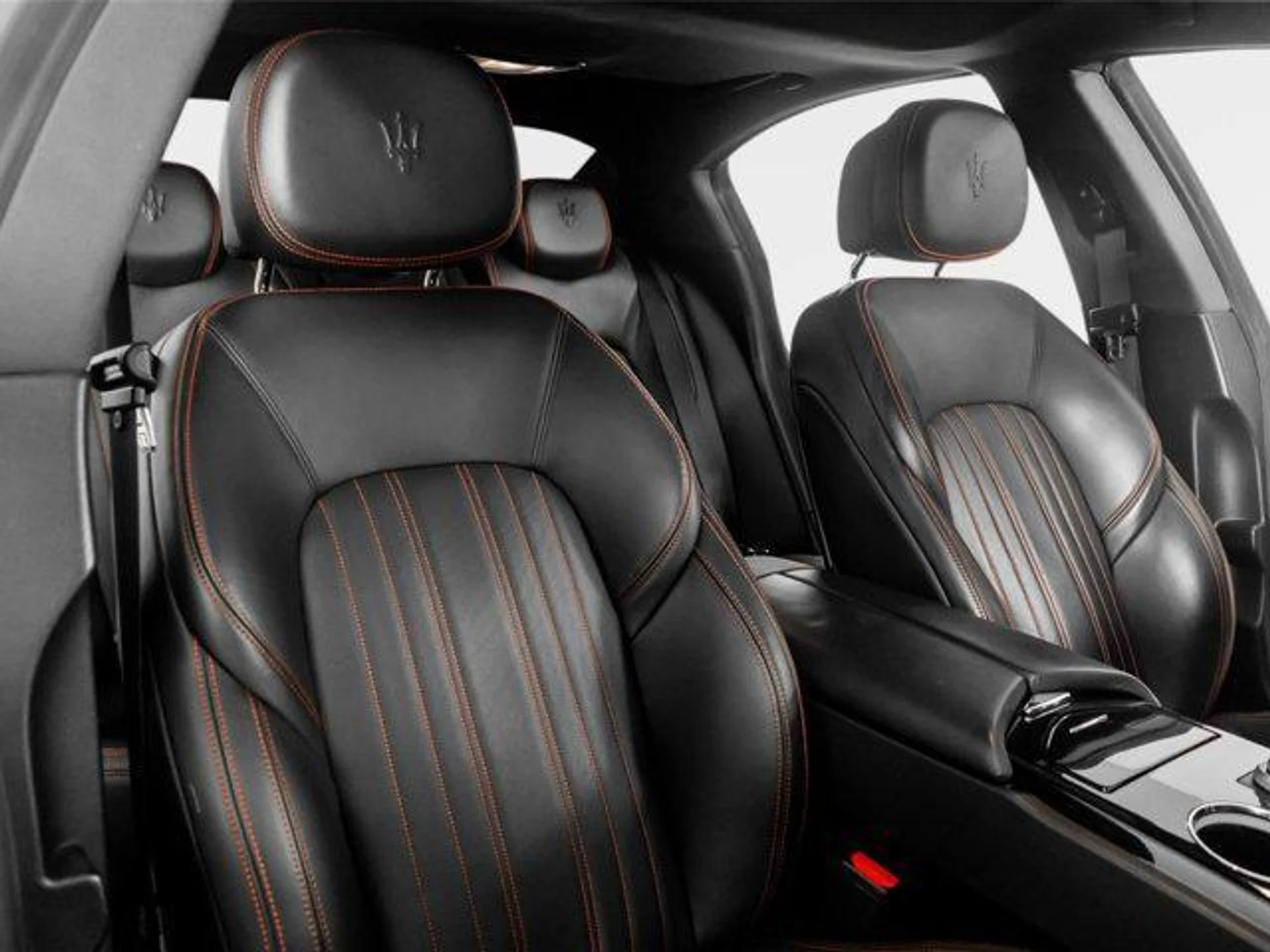 mph031_4066204483_LEYW_Lo0_Six_V65w_Pgk_NC_Umr_N_I7_U_ab46c1a3df