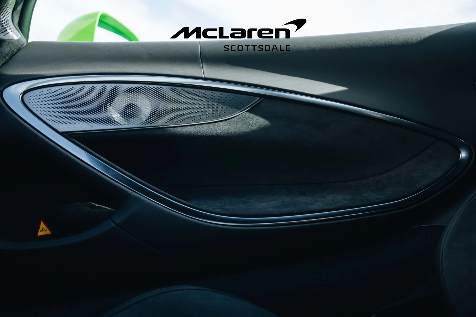mph031_4070911344_Used_2025_MCLAREN_ARTURA_1732372131_de5e58abbd