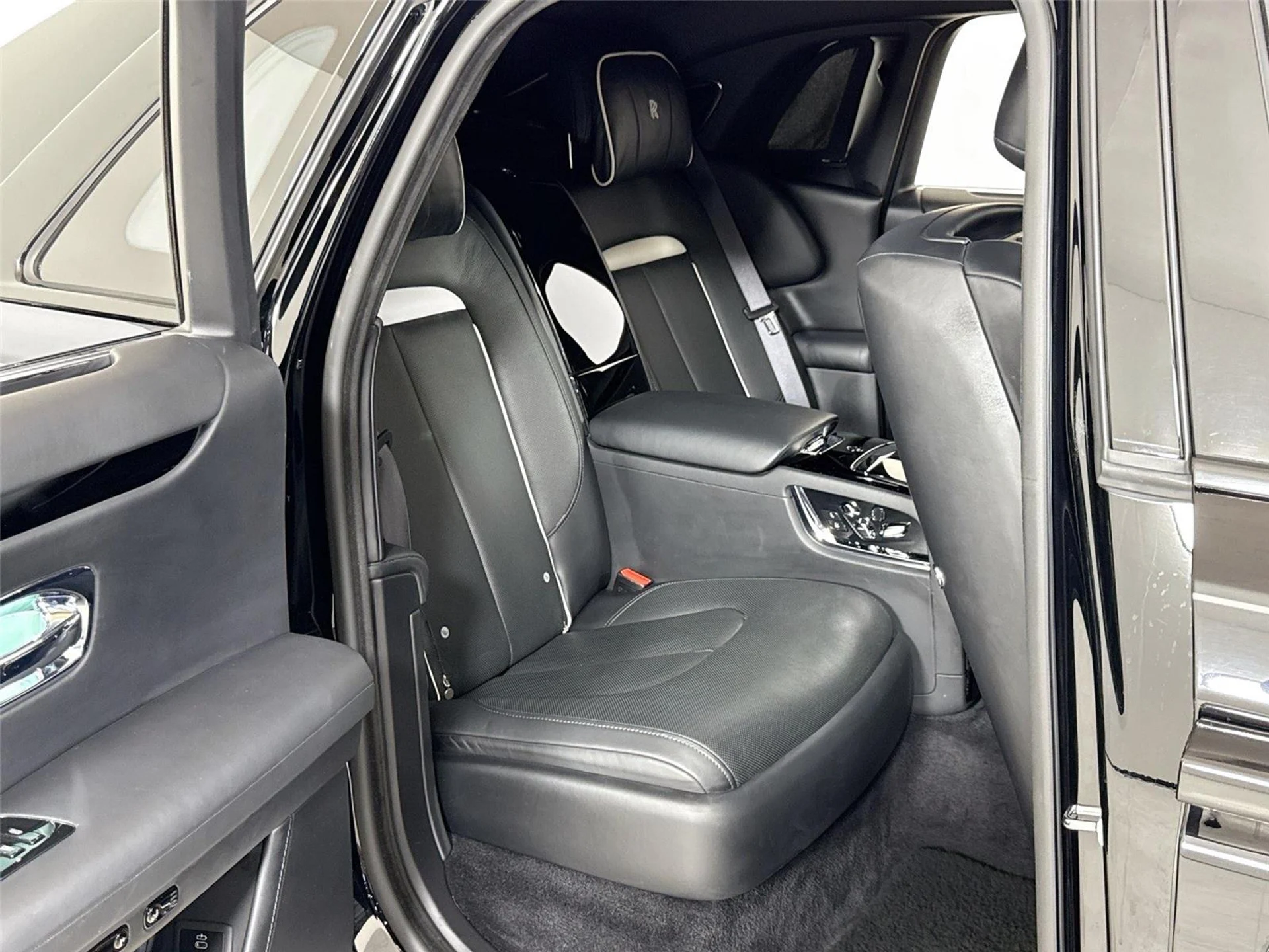 mph031_4077614095_9a64dcf41255ca847a292b1a19553f79_3449b44cca