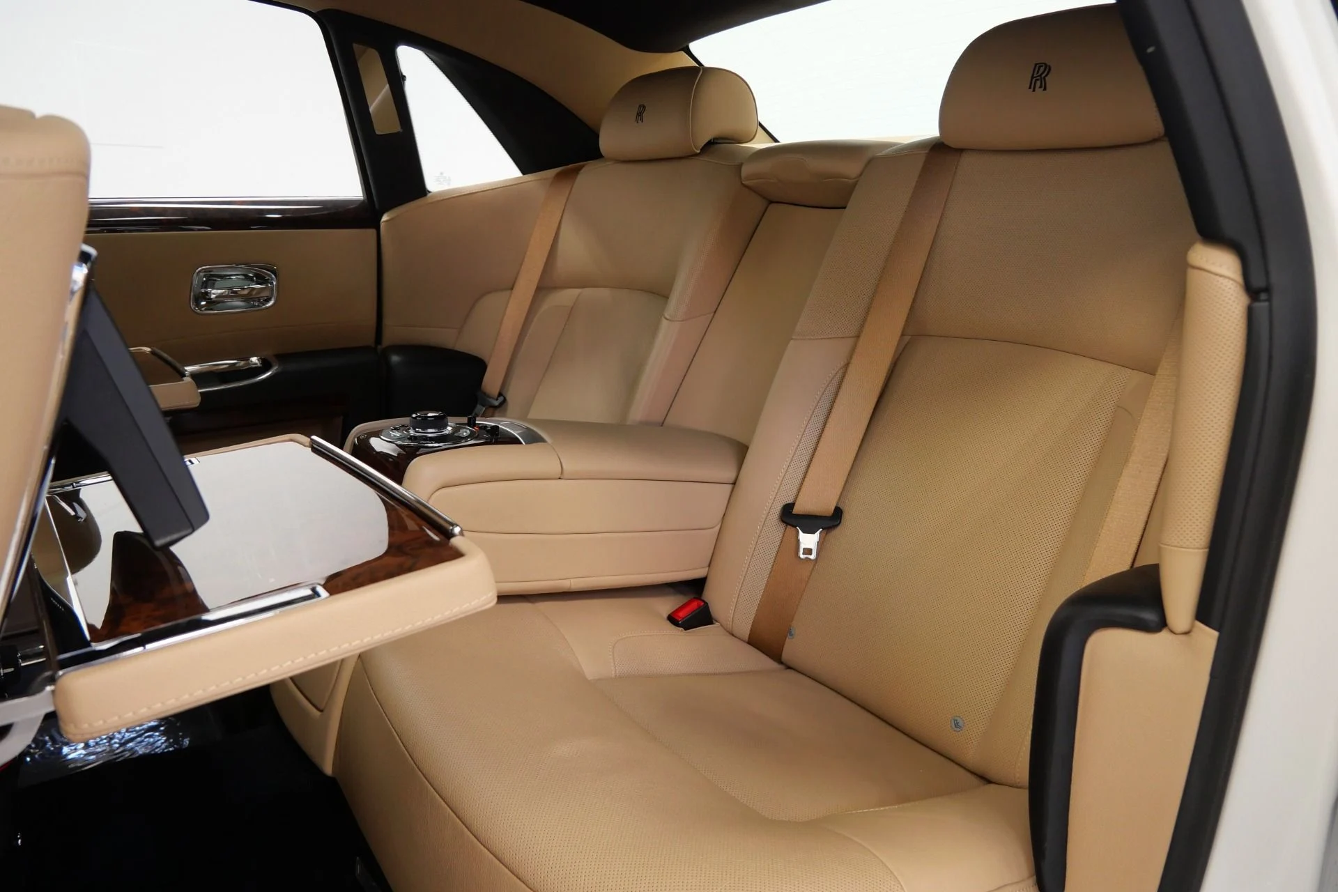 mph031_4080300435_Used_2013_Rolls_Royce_Ghost_Rear_Theatre_Configuration_Sunroof_Picnic_Tables_1765817779_38929ae299