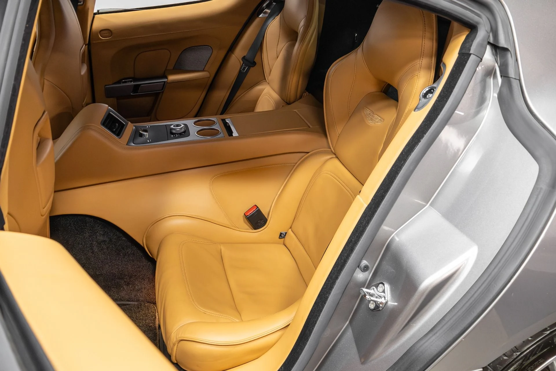 mph031_4081680794_Used_2016_Aston_Martin_Rapide_S_1767648441_3468c2b1de