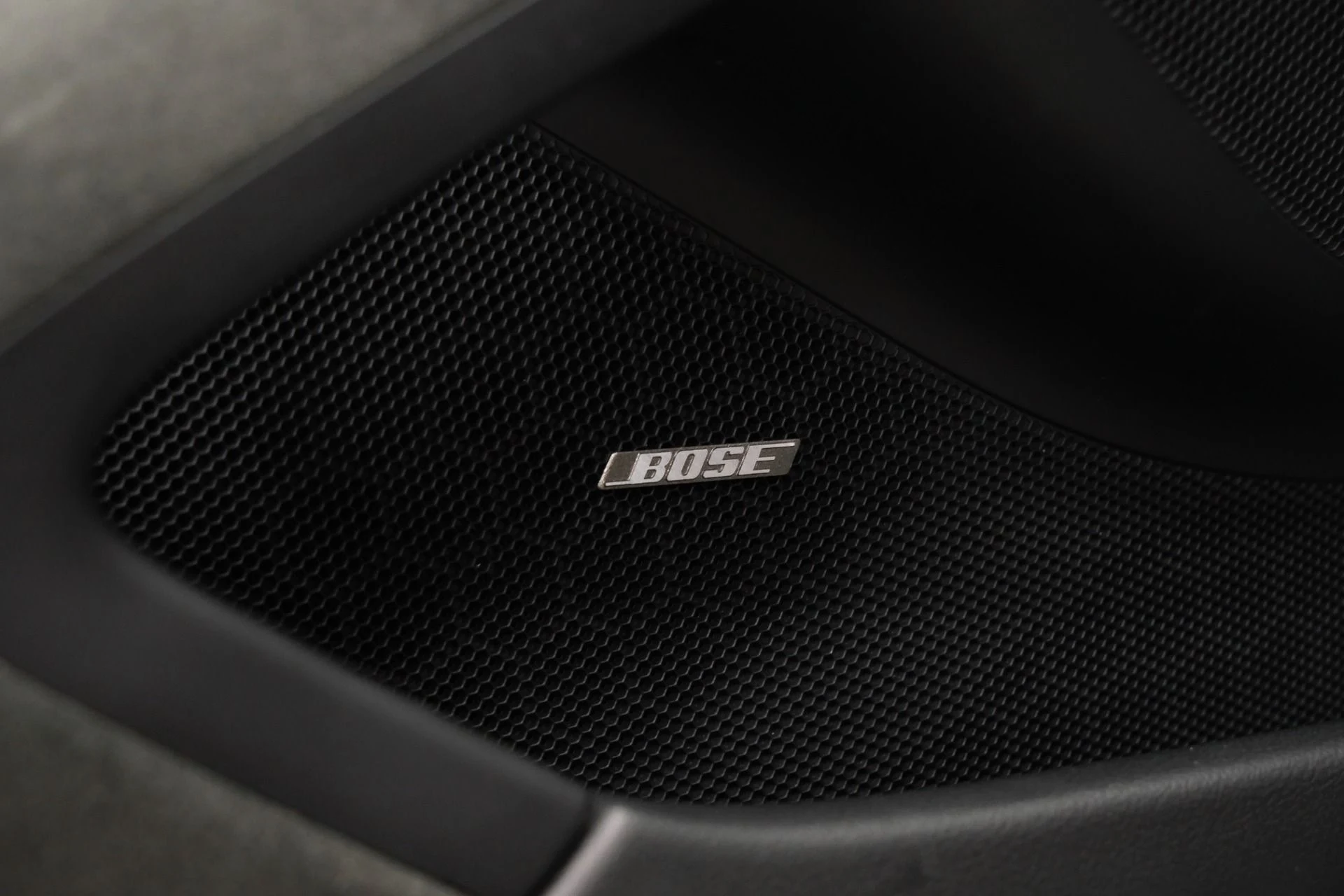 mph031_4100172447_Used_2023_Porsche_718_Cayman_GT_4_4_Liter_Power_18_Way_Seats_Leather_and_Race_Tex_Interior_1774984872_ca75496105