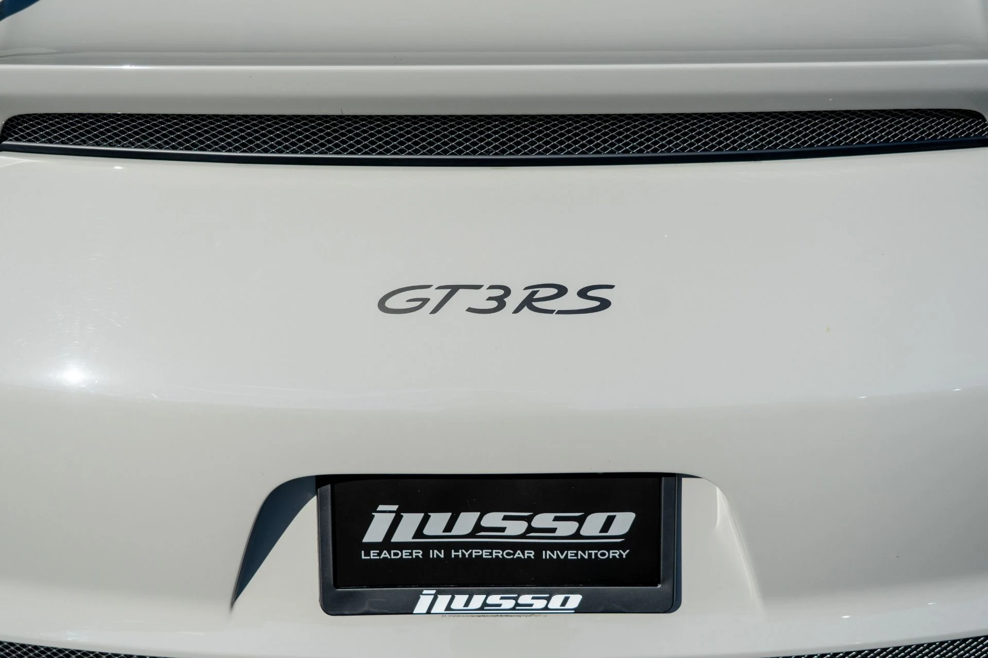 mph031_4100452949_Used_2019_Porsche_911_GT_3_RS_1759431879_5de1983e7c