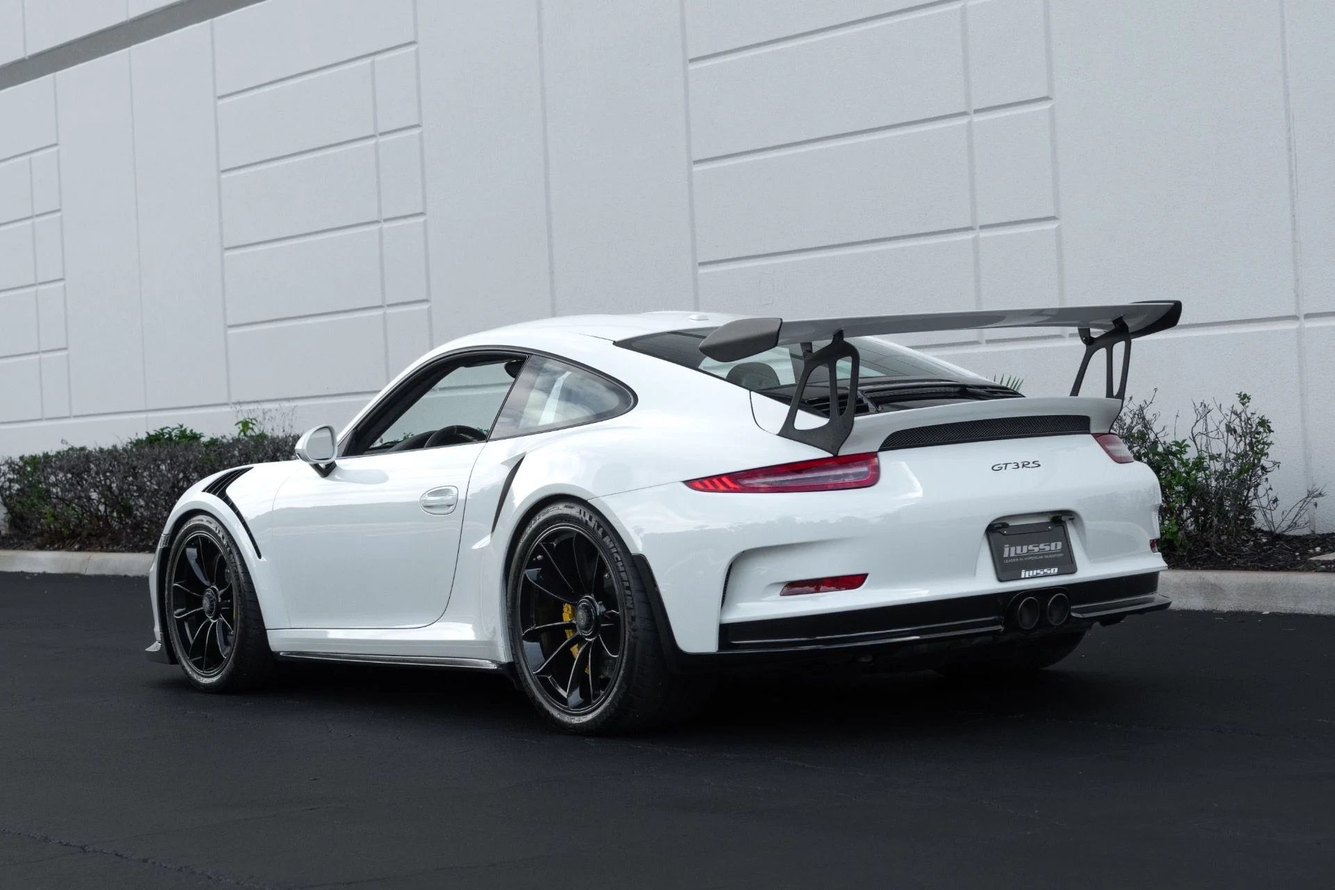 mph031_4107801850_Used_2016_Porsche_911_GT_3_RS_1761756649_ceb329ed16