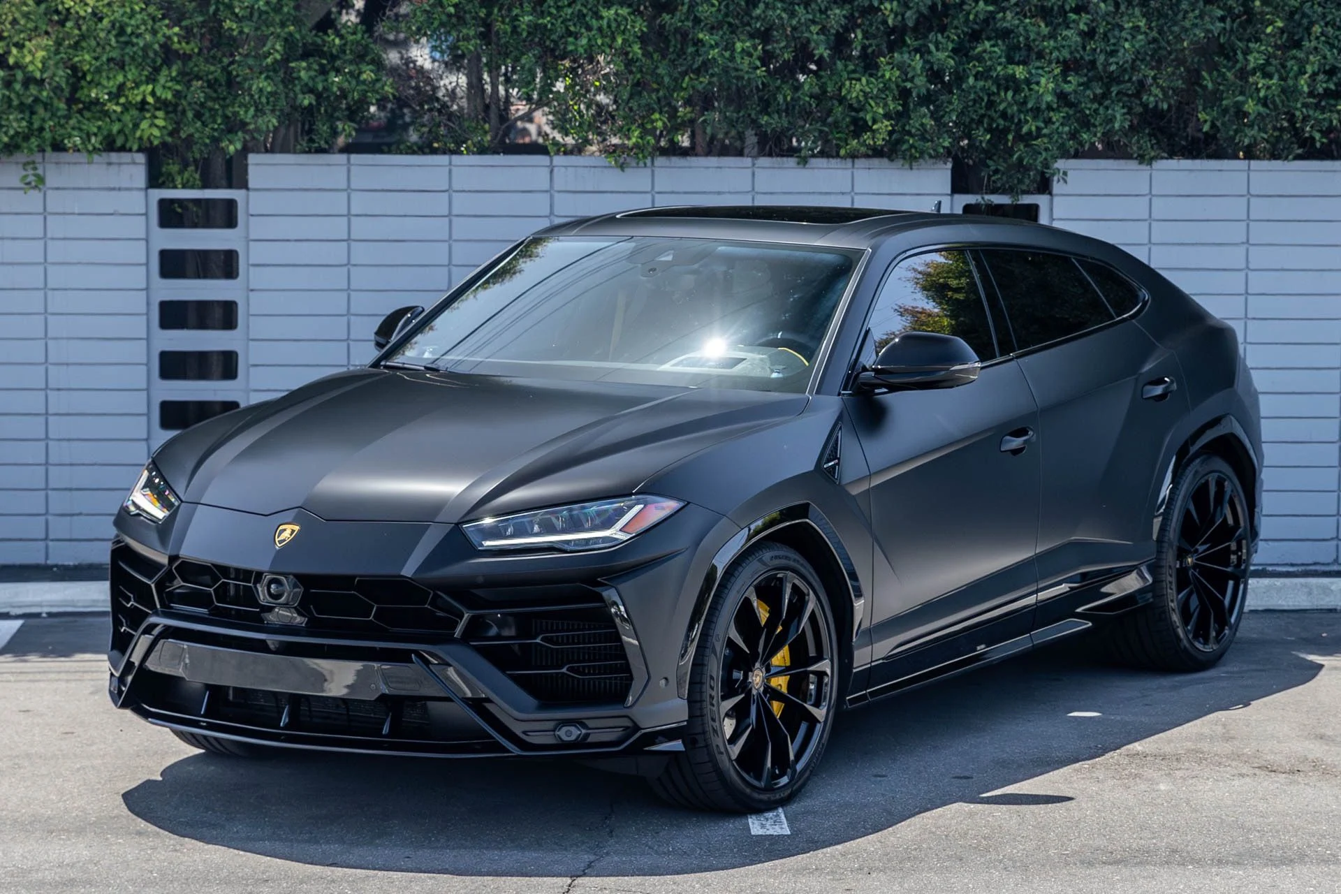mph031_4116017408_Used_2022_Lamborghini_Urus_1748044407_0cf8e6fc7c