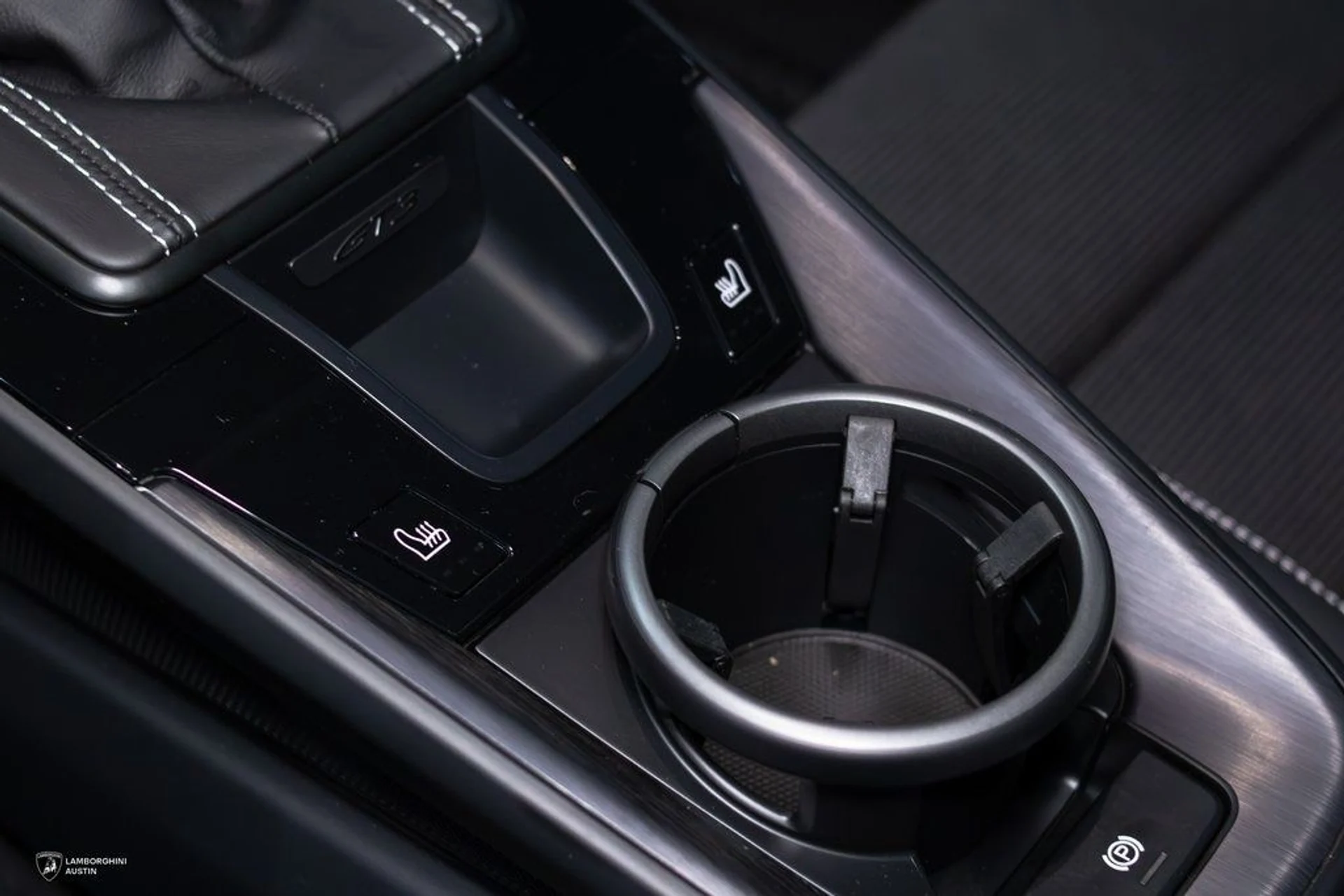 mph031_4120535187_0f56a22aea5edfc4e2eba0b08972d142x_7dbe2342da