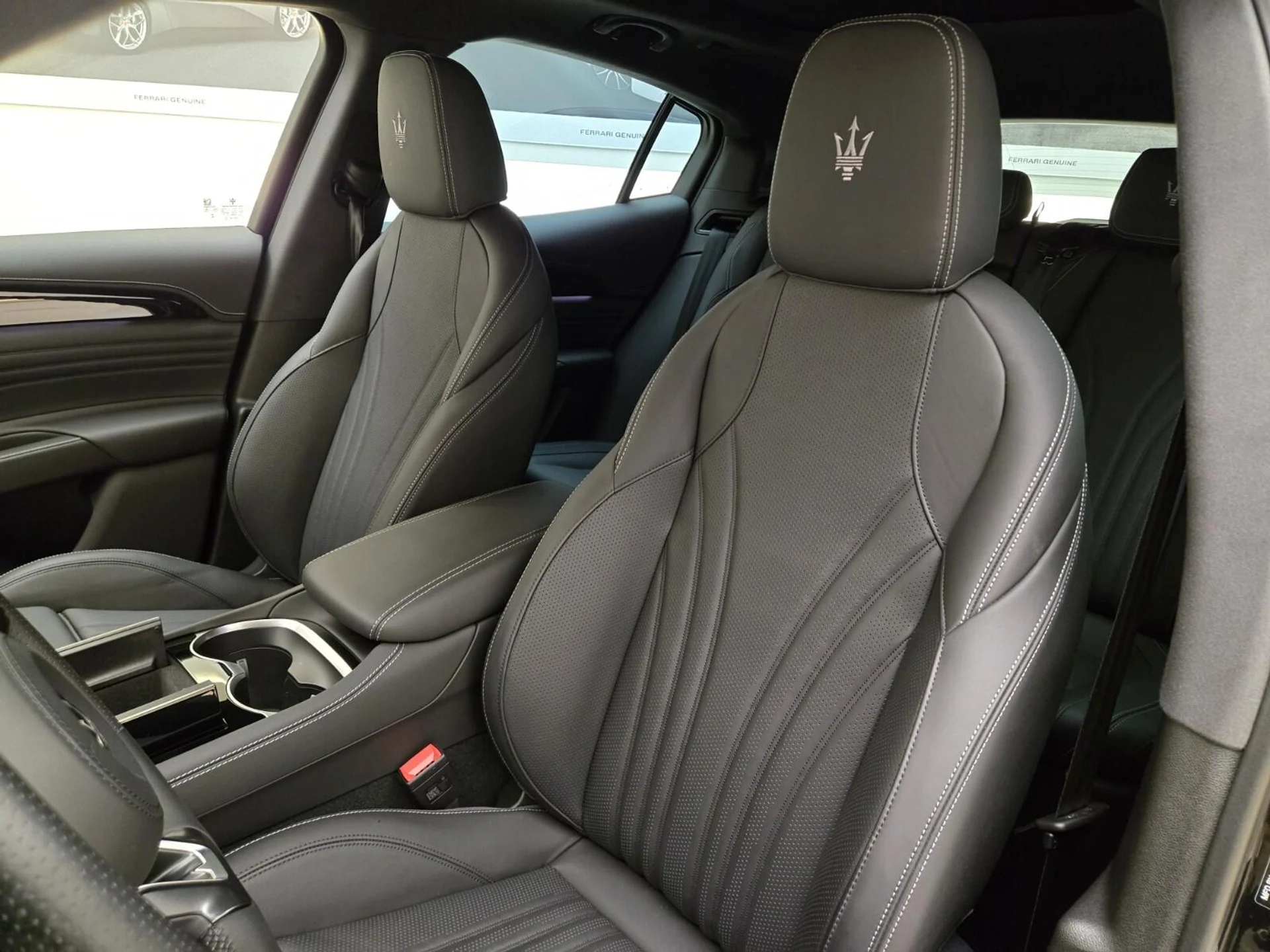 mph031_4124887032_Used_2025_Maserati_Grecale_Folgore_1765003994_781d52b14b