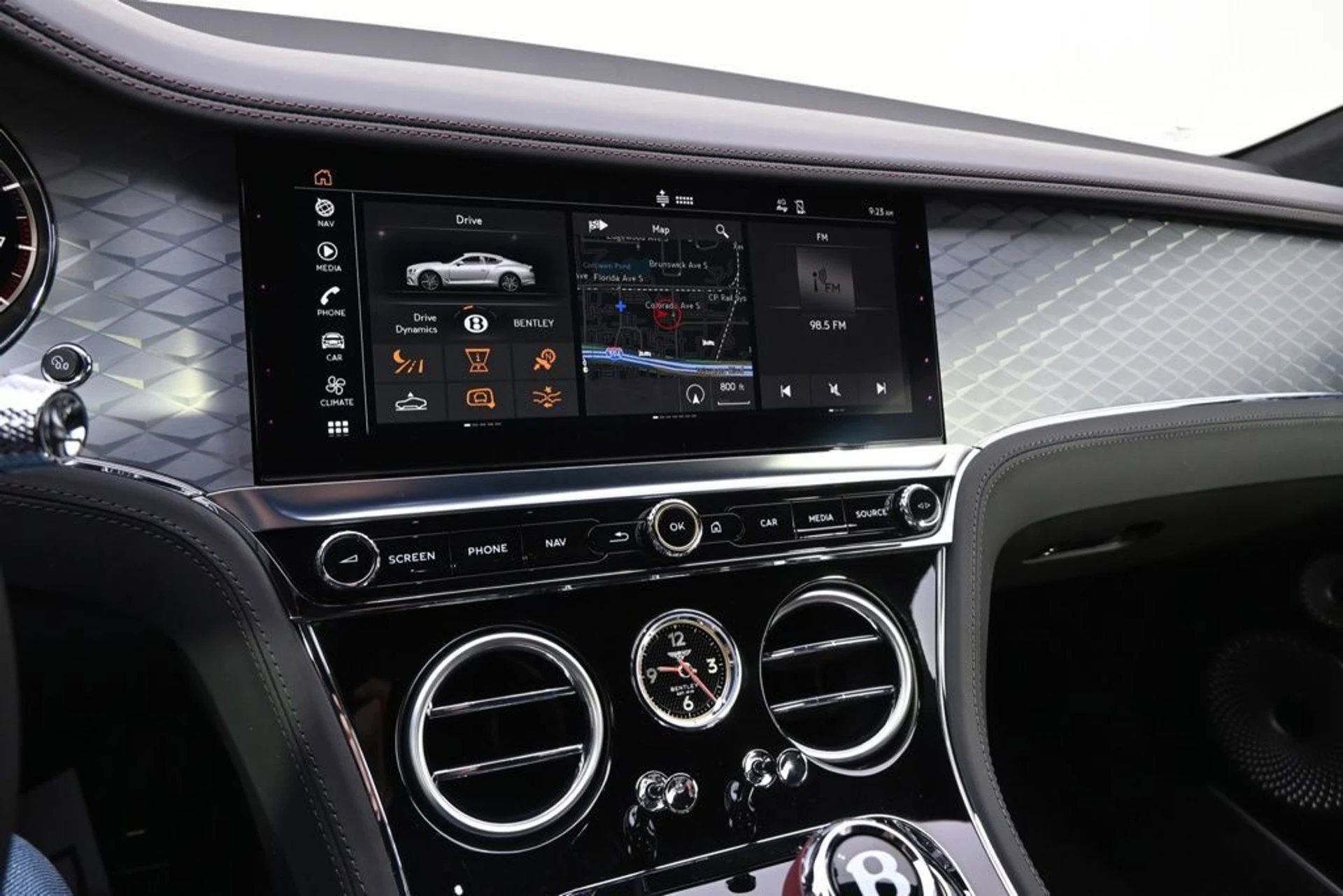 mph031_4126370675_ec2b74599c3a4e7bad4e4f0054f57945_d1b80b8ced