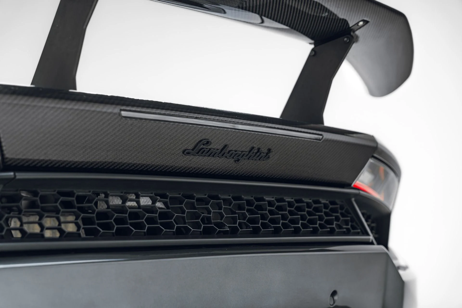 mph031_4128716796_Used_2017_Lamborghini_Huracan_LP_580_2_Spyder_1781555630_dd8a1d06e3