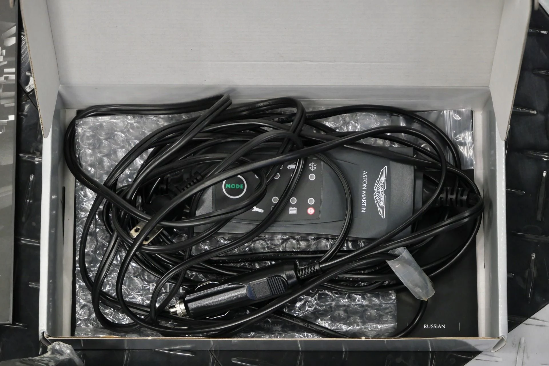 mph031_4129103202_Used_2012_Aston_Martin_DBS_Carbon_Edition_1761154344_c325b8dc55