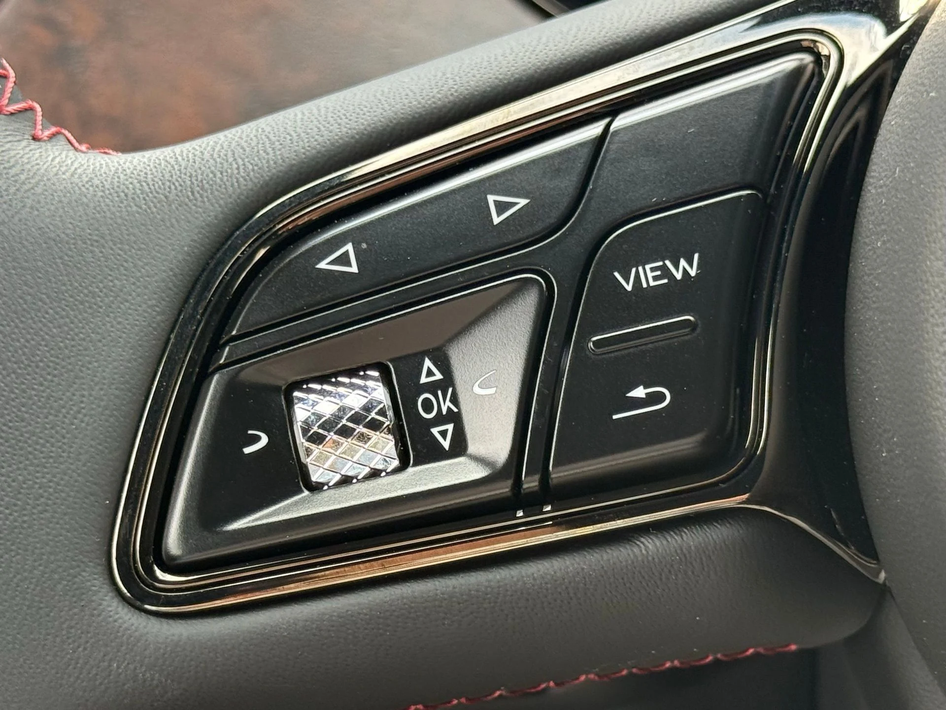 mph031_4131478926_93e282061ed94b4396f906853a25da38_1d8331ba35