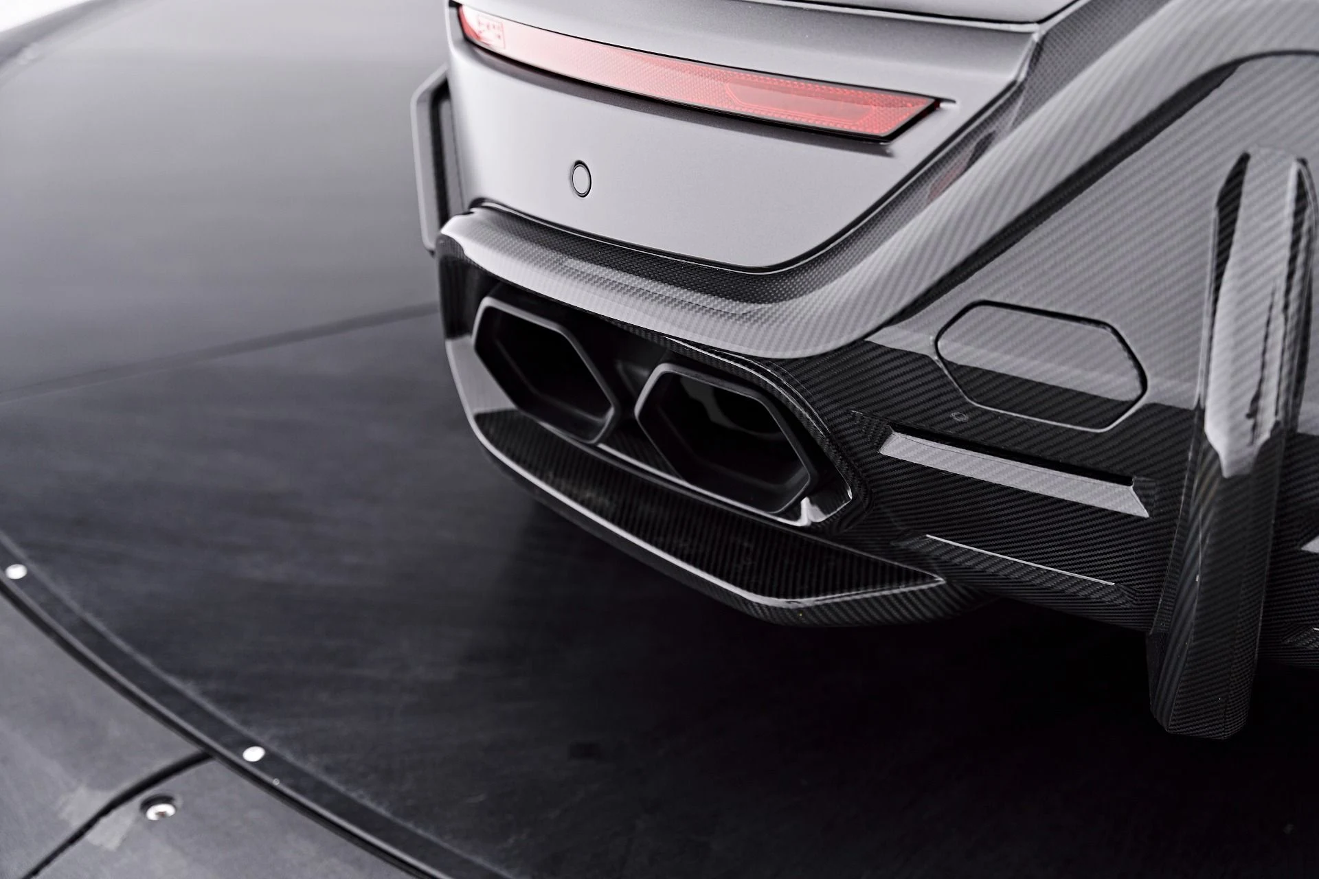mph031_4134863446_Used_2025_Lamborghini_Urus_SE_1788282696_14adb03adc